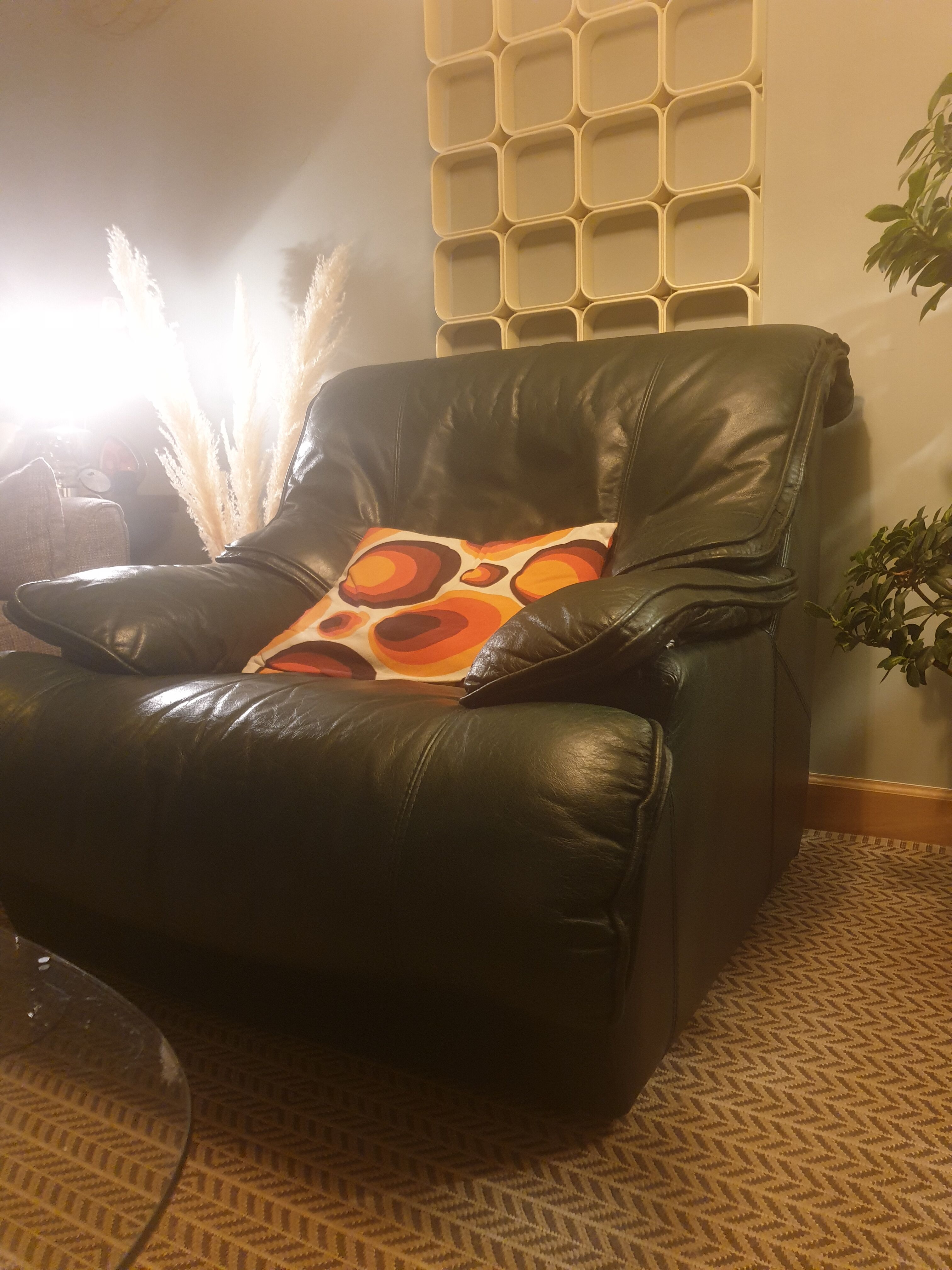 Fauteuil cuir vert anglais 1980