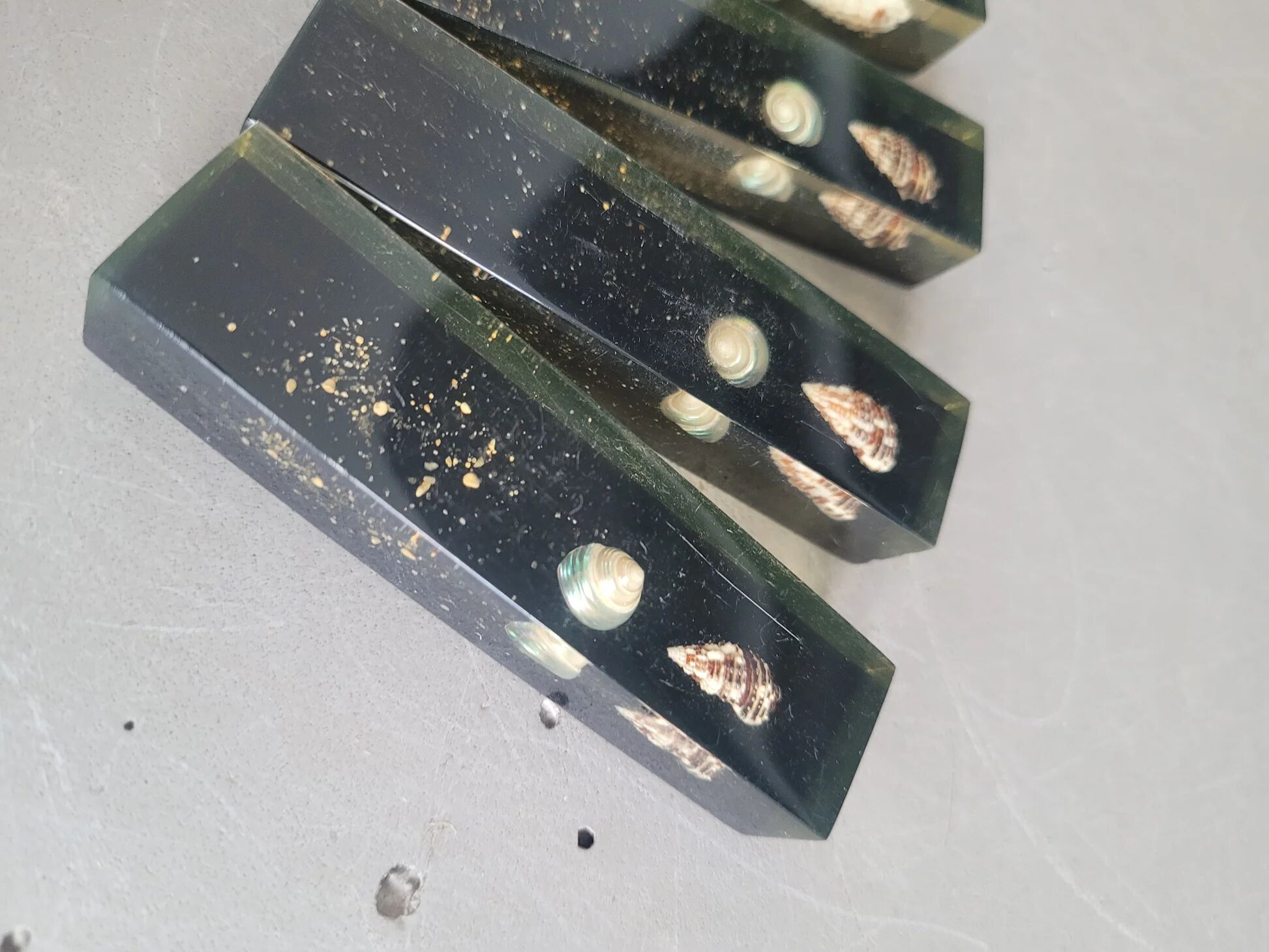 5 shell-inclusion knife rests - Ref 1029
