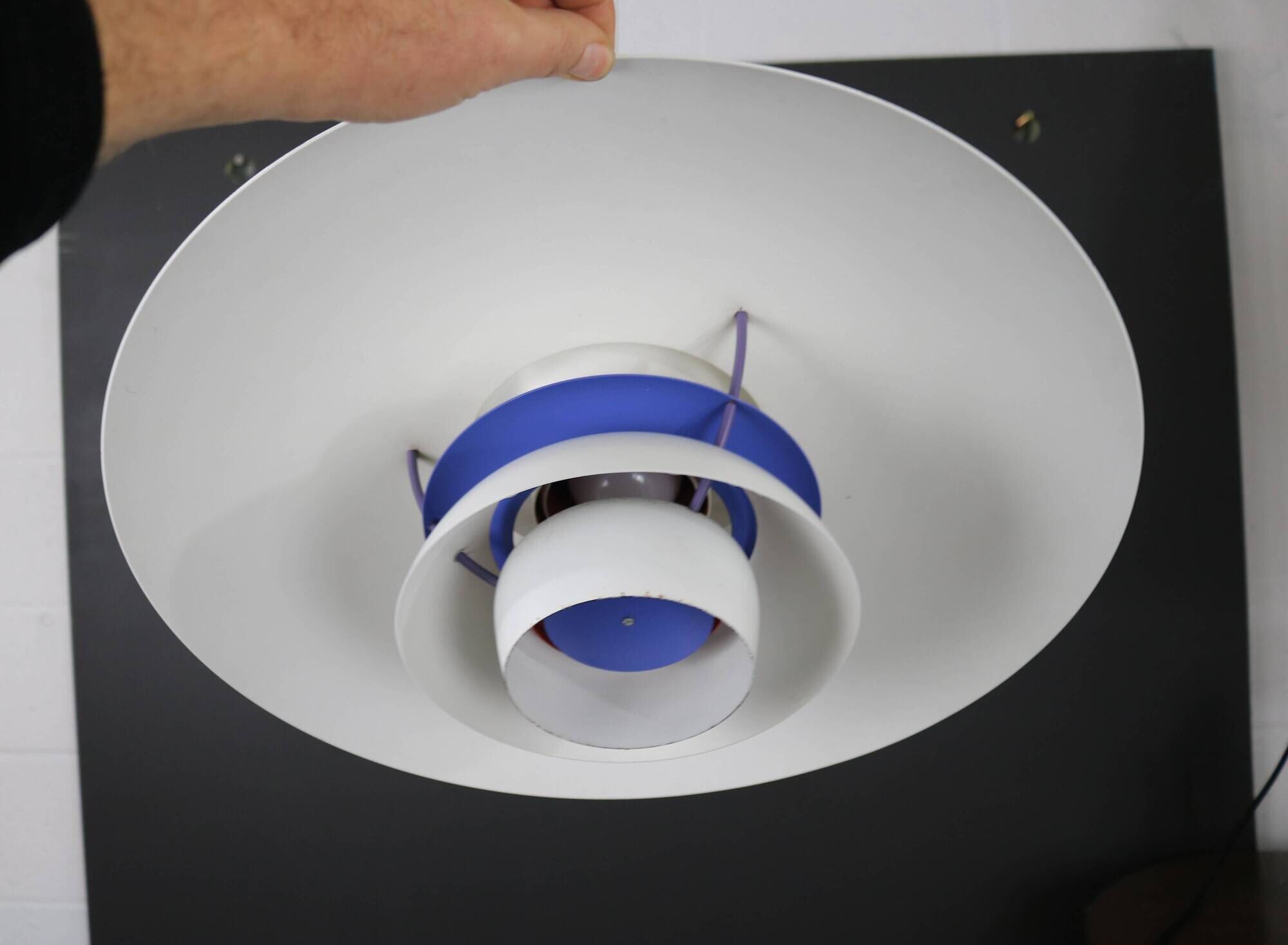 The real Danish stuff - PH5 pendant - original white color - Louis Poulsen - Poul Henningsen -