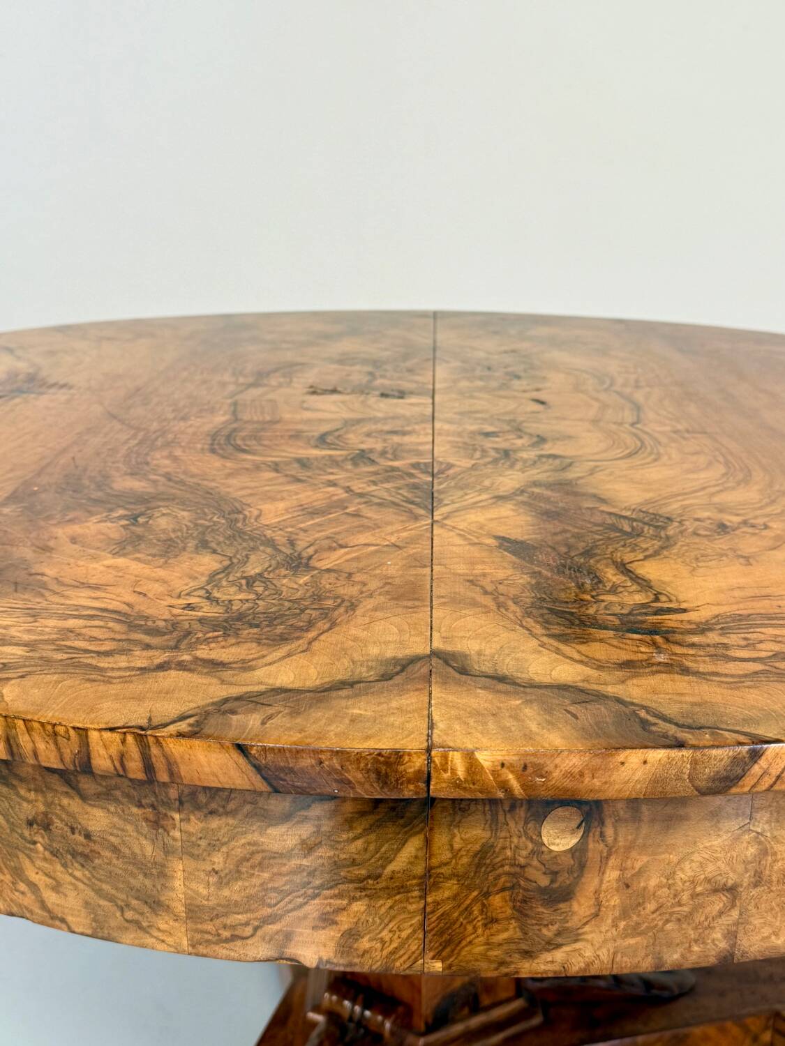 Antique large 19th century Biedermeier art deco walnut table