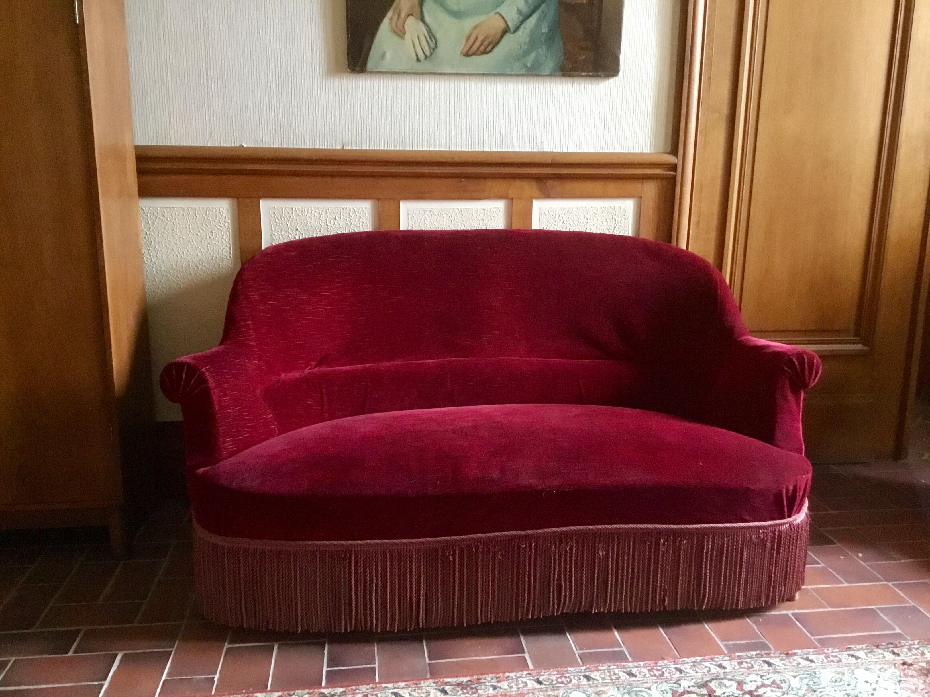 Toad red velvet sofa