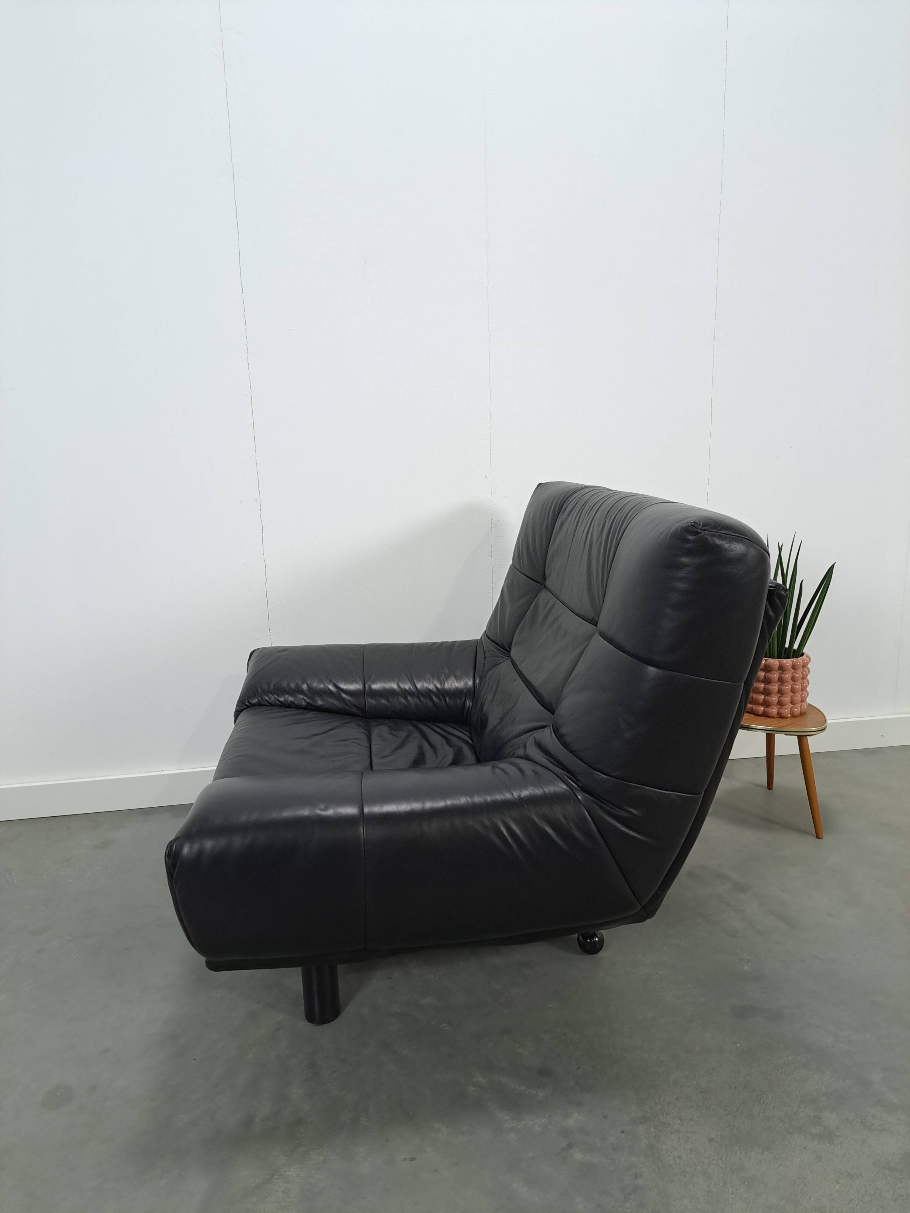 Vintage zwart leren fauteuil
