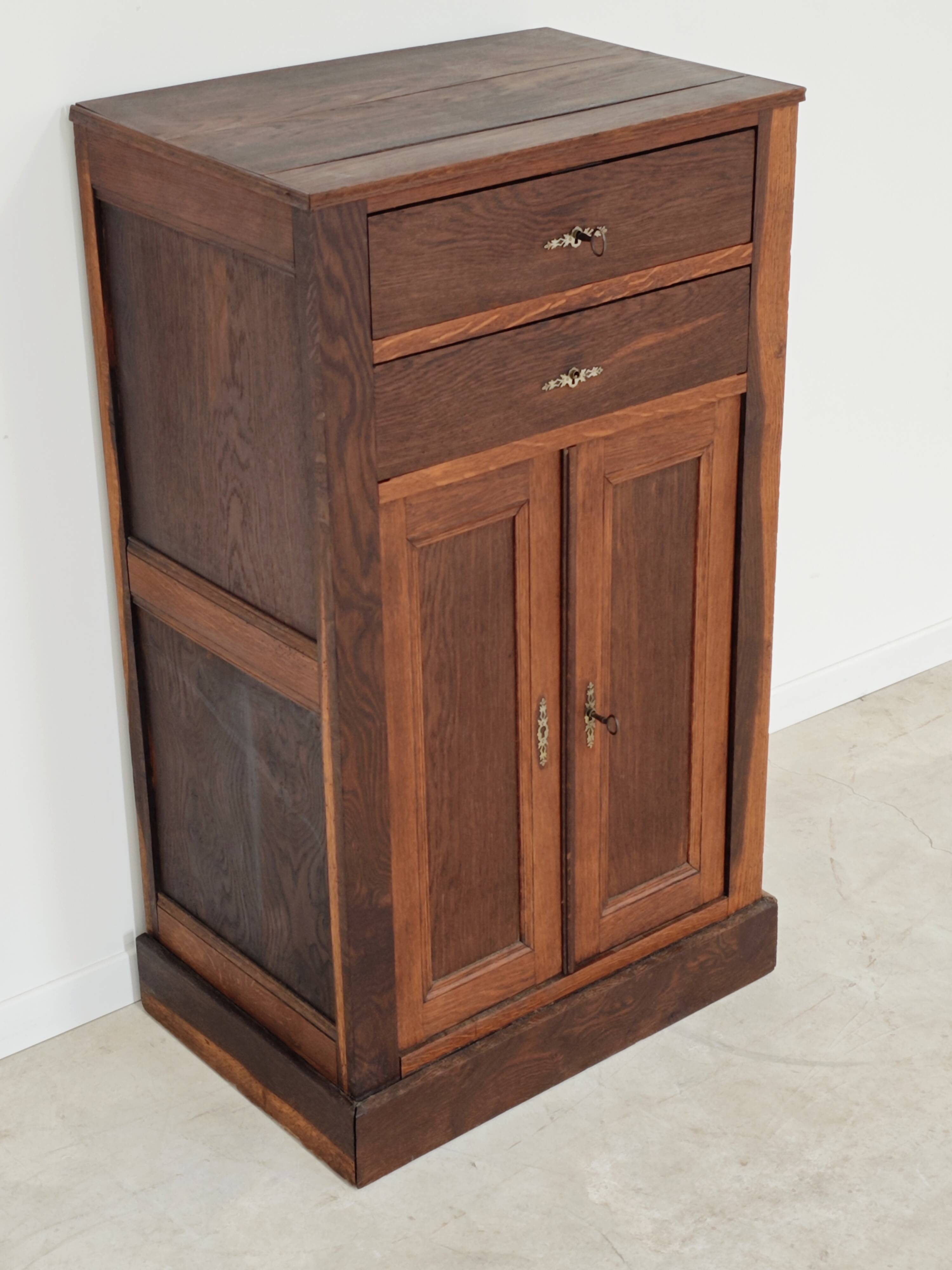 Small wooden sideboard storage unit 1950