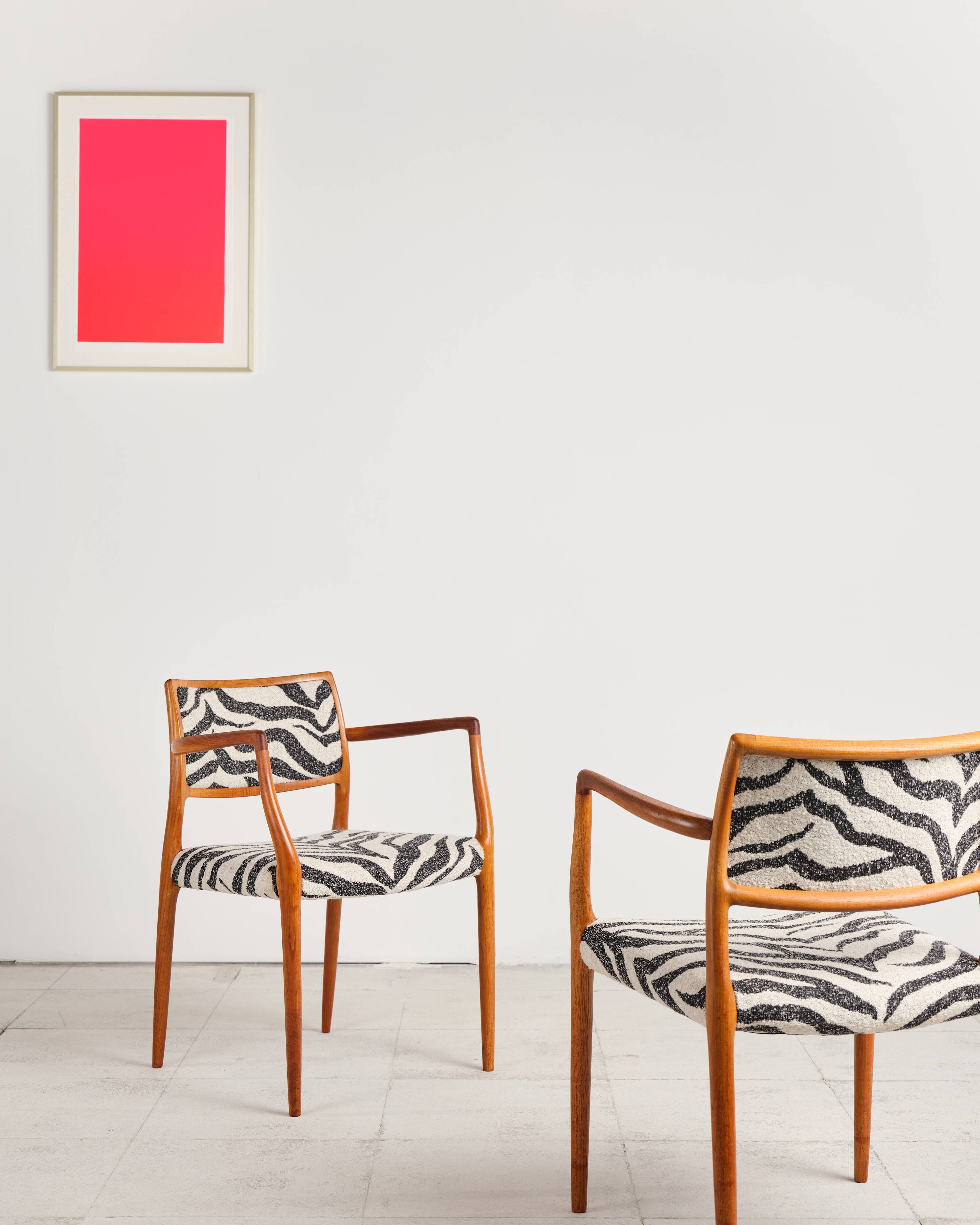 Ensemble de 2 fauteuils danois Niels O. Møller, modèle 65, design du milieu