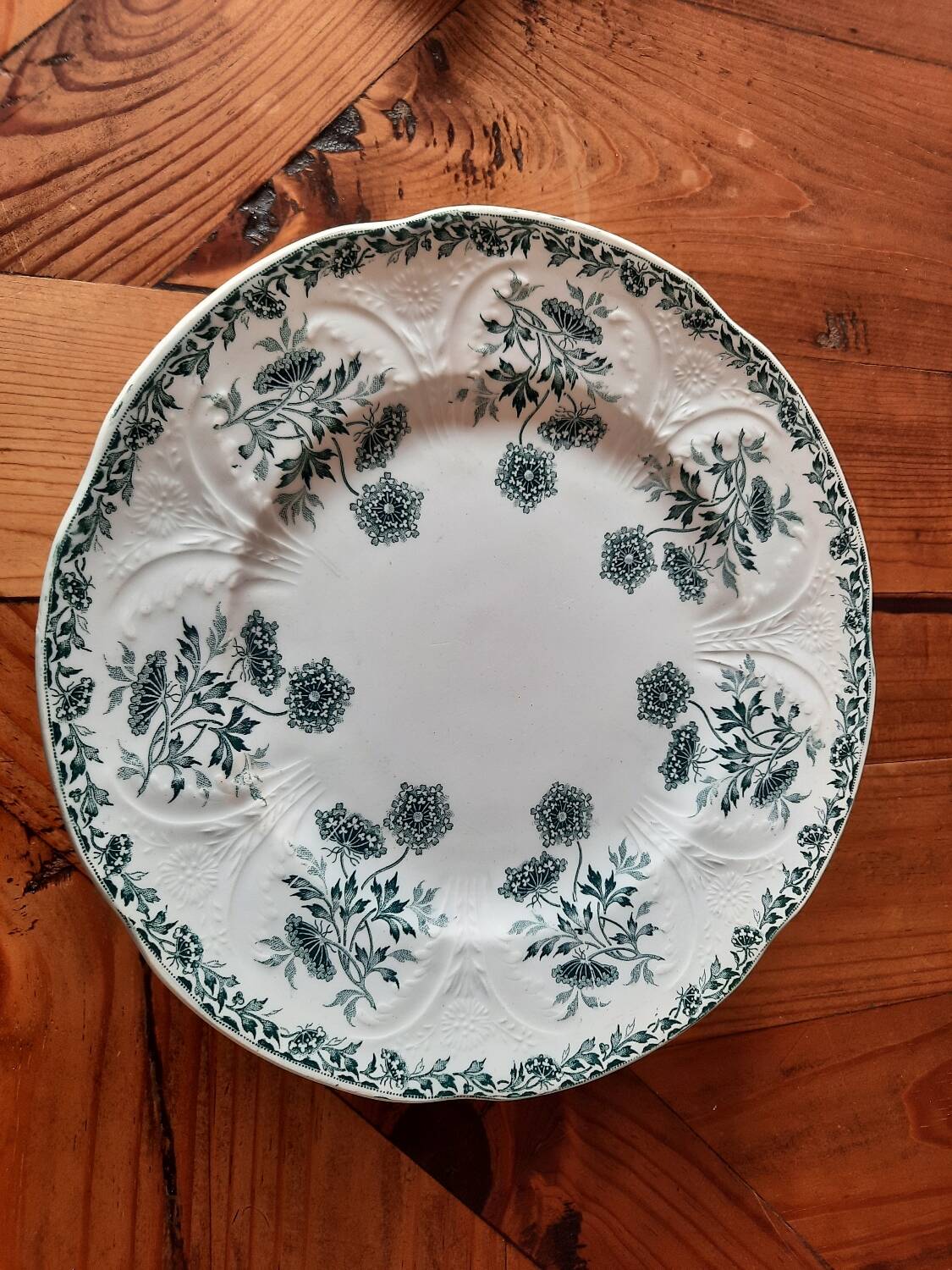 Vintage fruit bowl