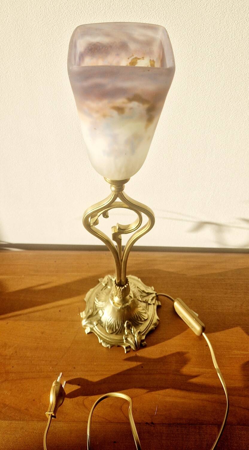 Art Nouveau style lamp by Müller Frères