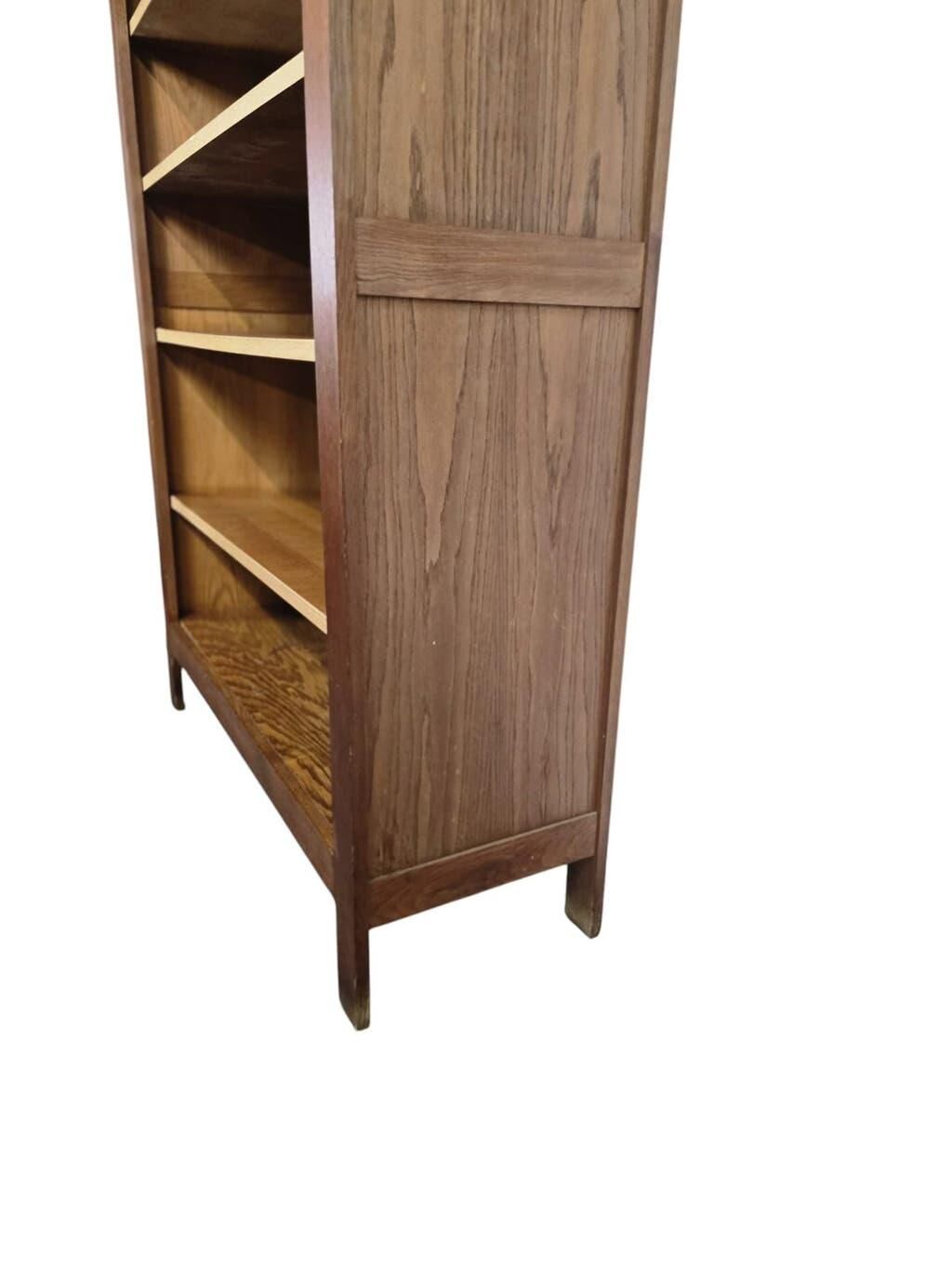 Vintage wooden library/cabinet/display case
