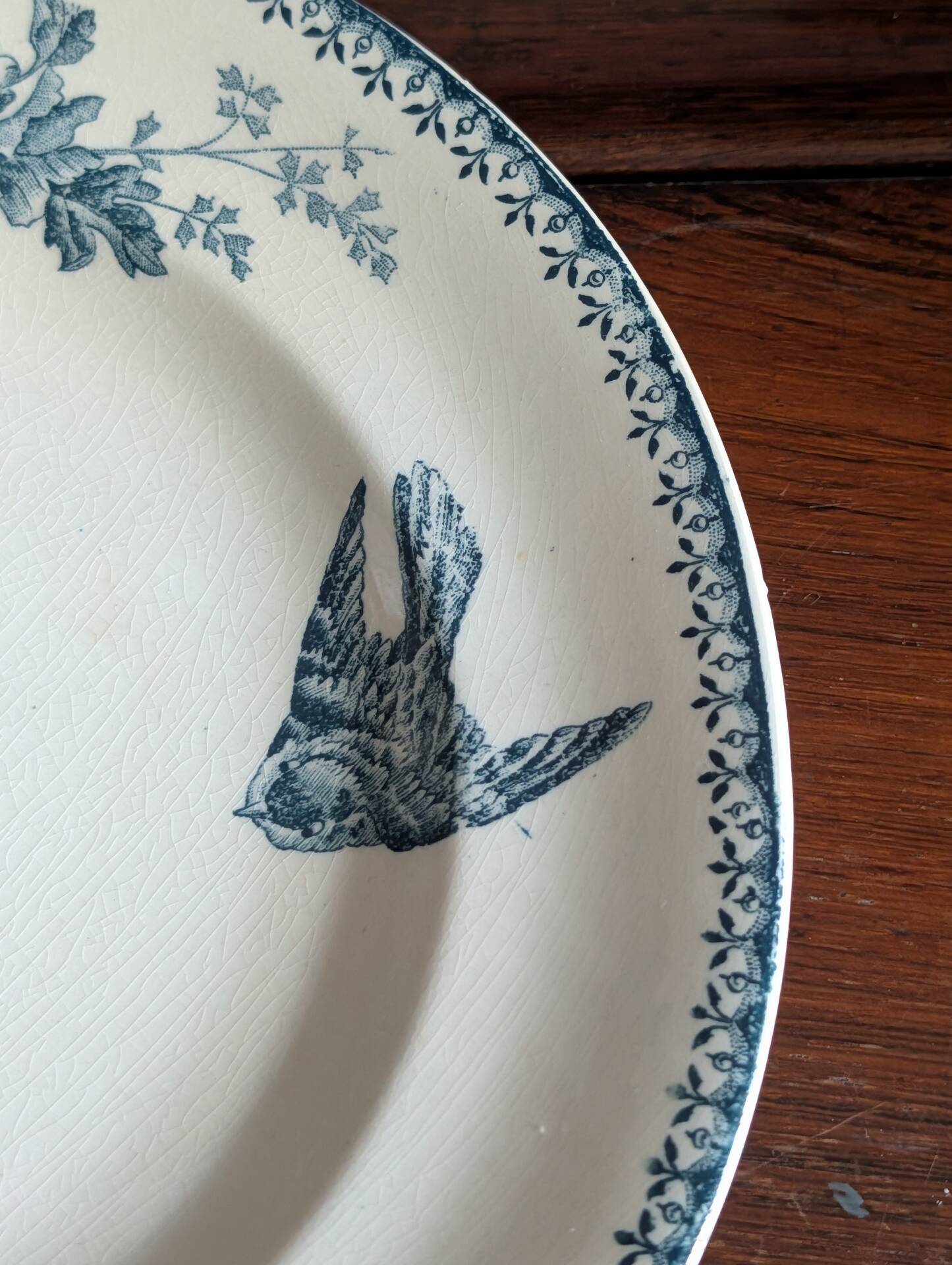 Flat plate Longwy "Mésange" – Terre de Fer, late 19th century