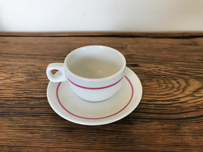 Set 6 espresso cups and vintage saucers Schonwald