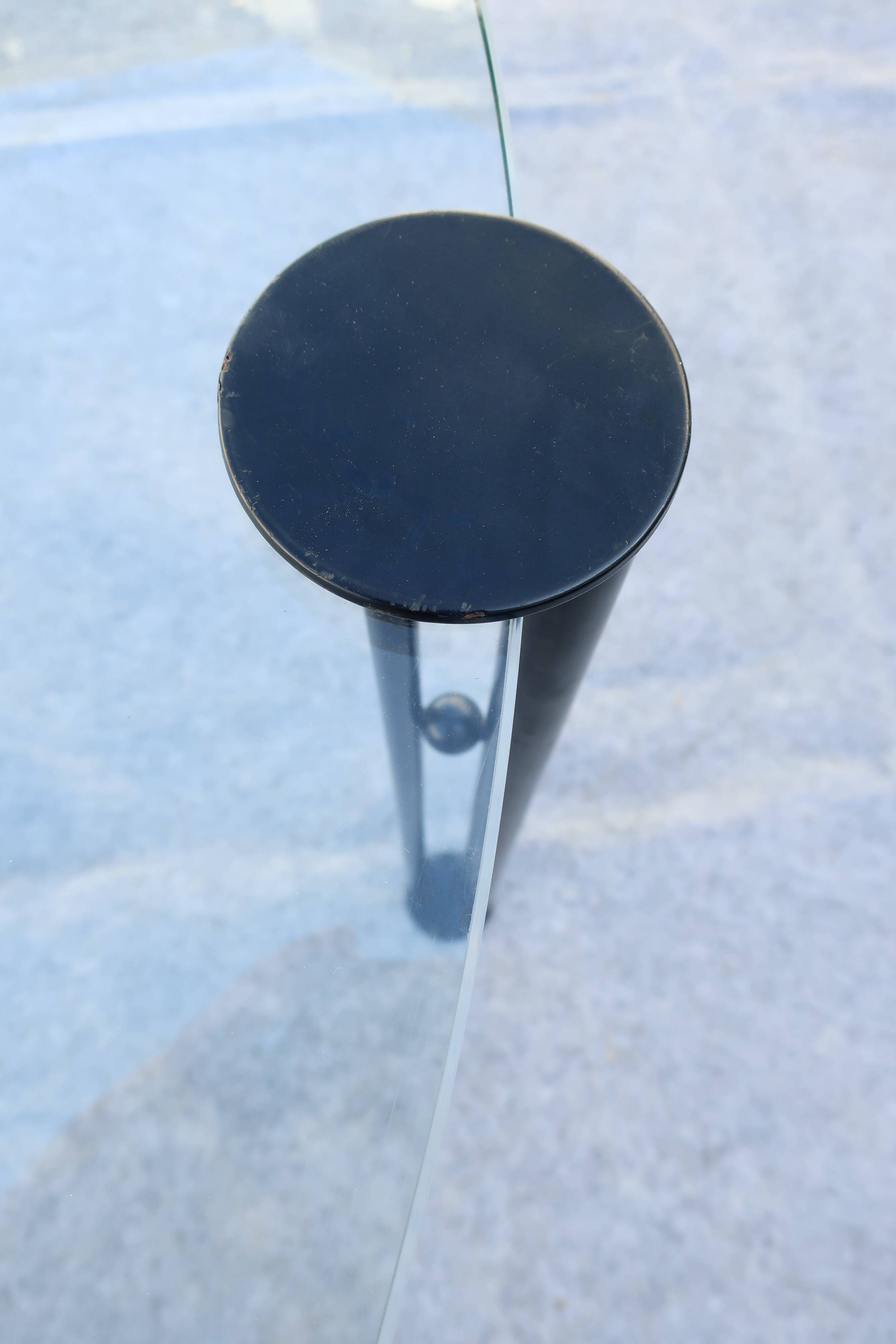 Round table "joe ship" design Philippe Starck circa 1982, 120 cm