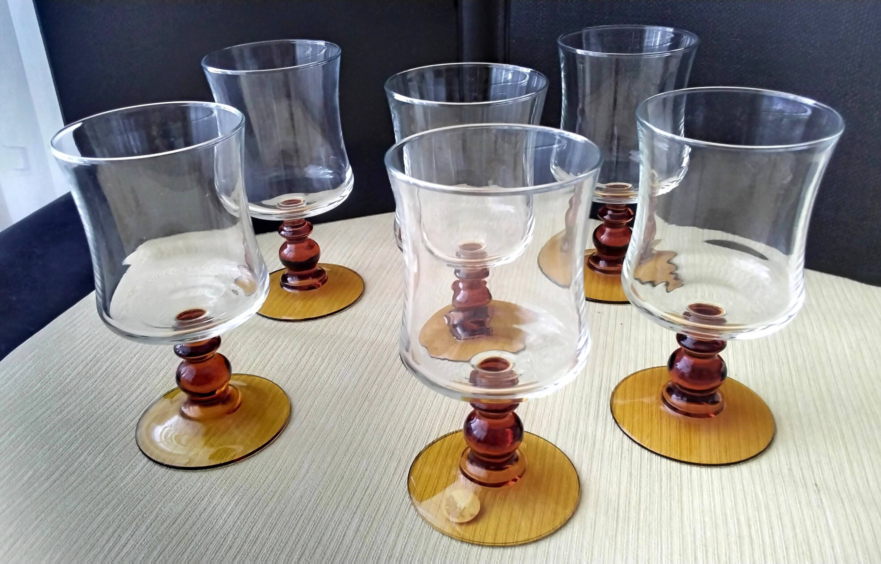 6 water glasses or large wine glasses Luminarc Model "Antique"