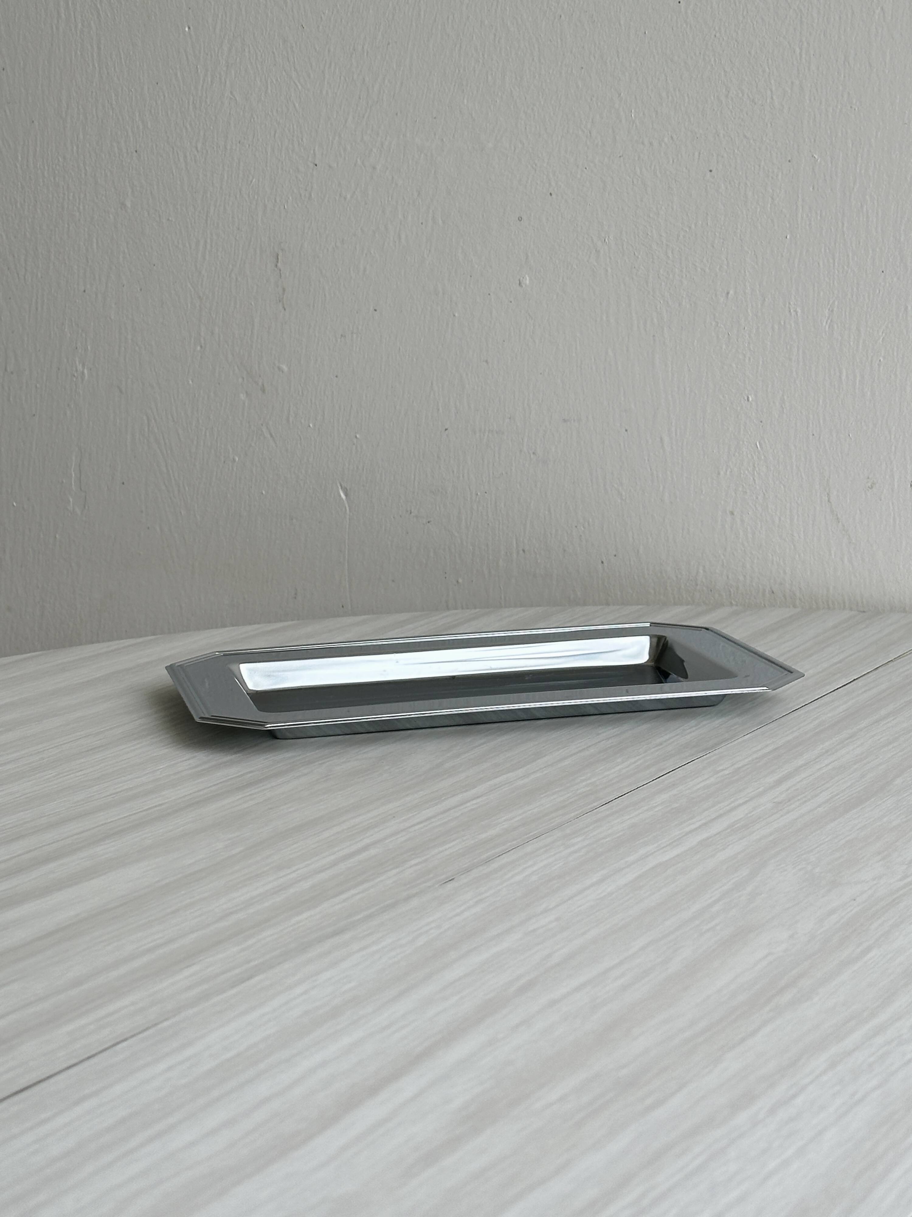 Small rectangular vintage tray made of lightweight metal