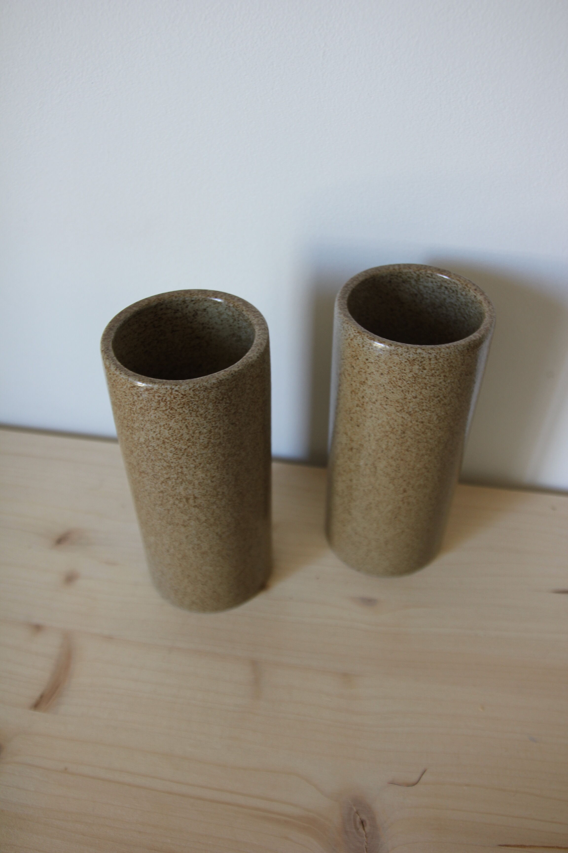 Lot de 2 vases en grès