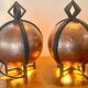 Paire de lampes art déco en dinanderie