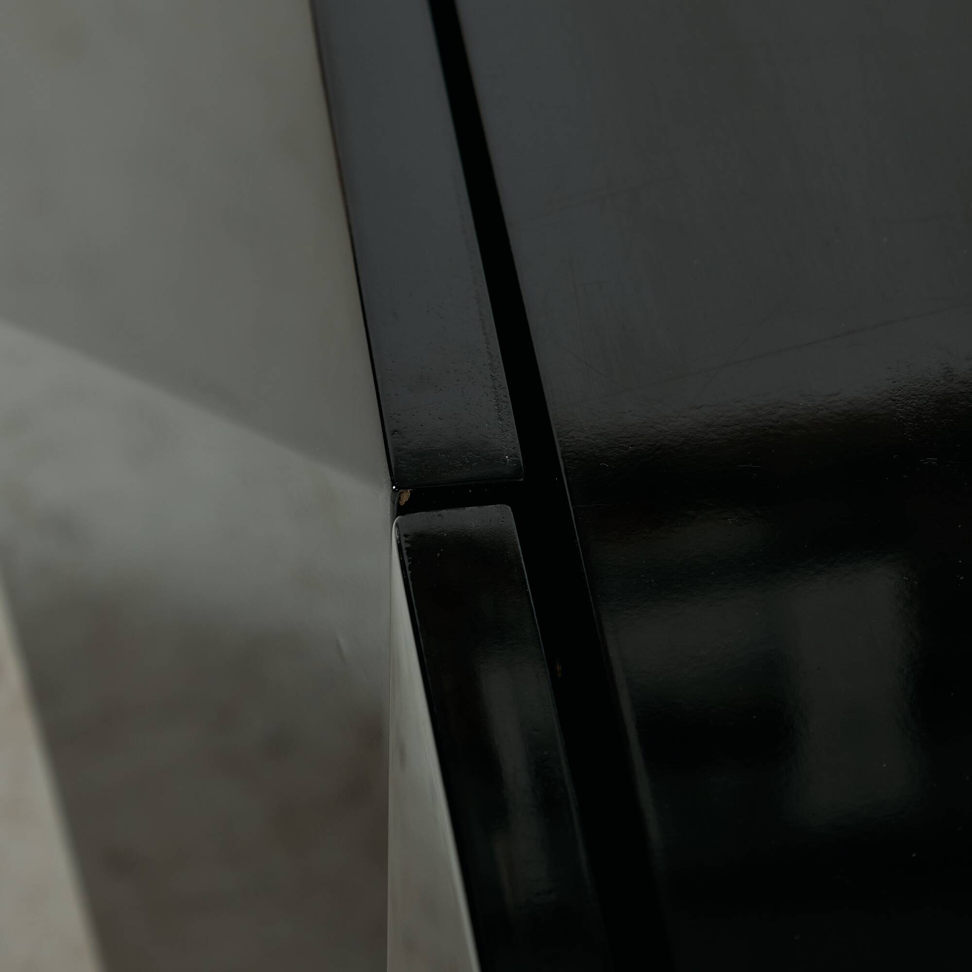 MK10909 High-gloss sideboard