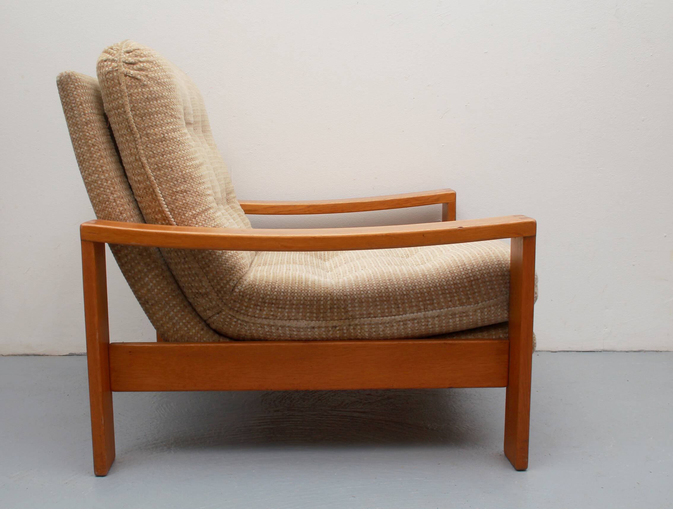 1970s armchair beige in oak