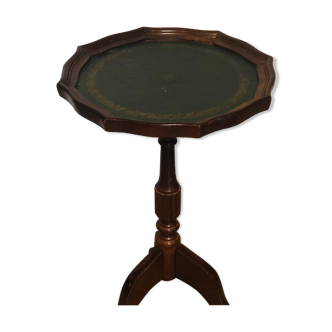 Harness or pedestal table in wooden tripod foot and green leather top