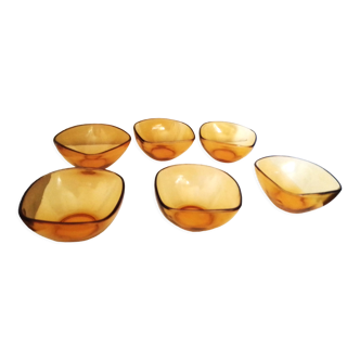 Set of 6 amber Vereco ramekins / bowls