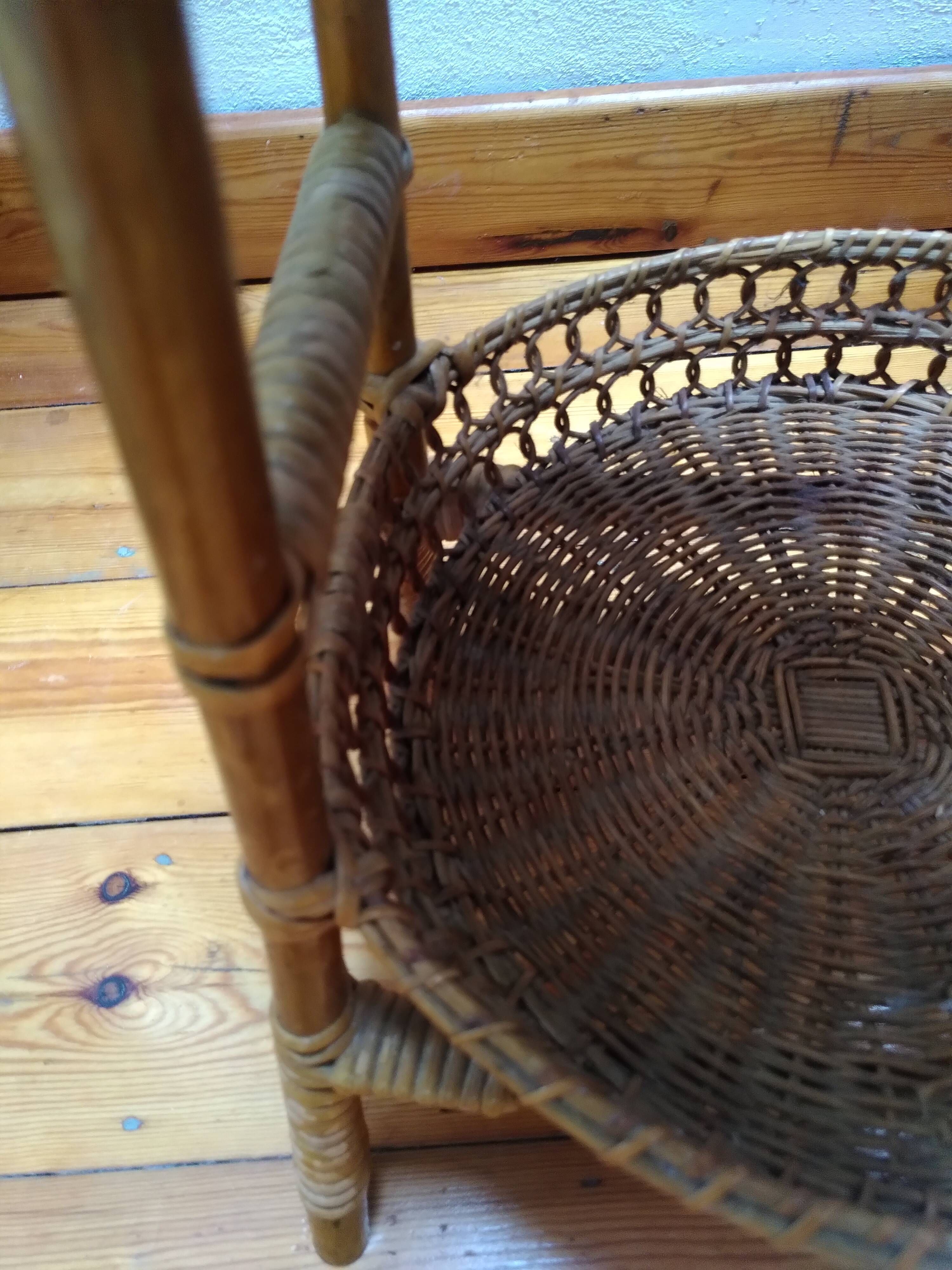 Vegetable shelf / pocket tray