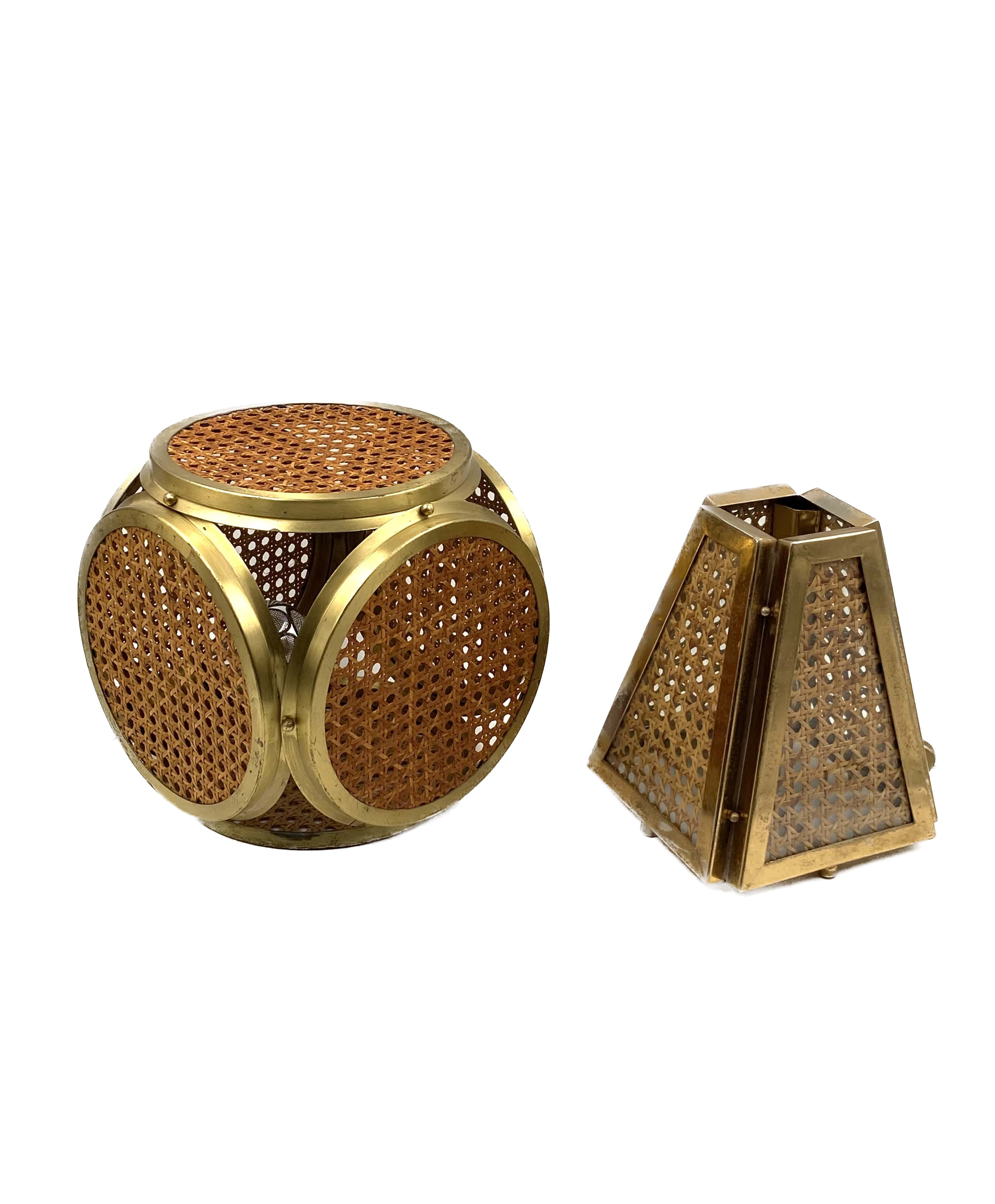 Ensemble de 2 lampes régence hollywoodiennes en laiton et paille viennoise, Italie 60's / 70's