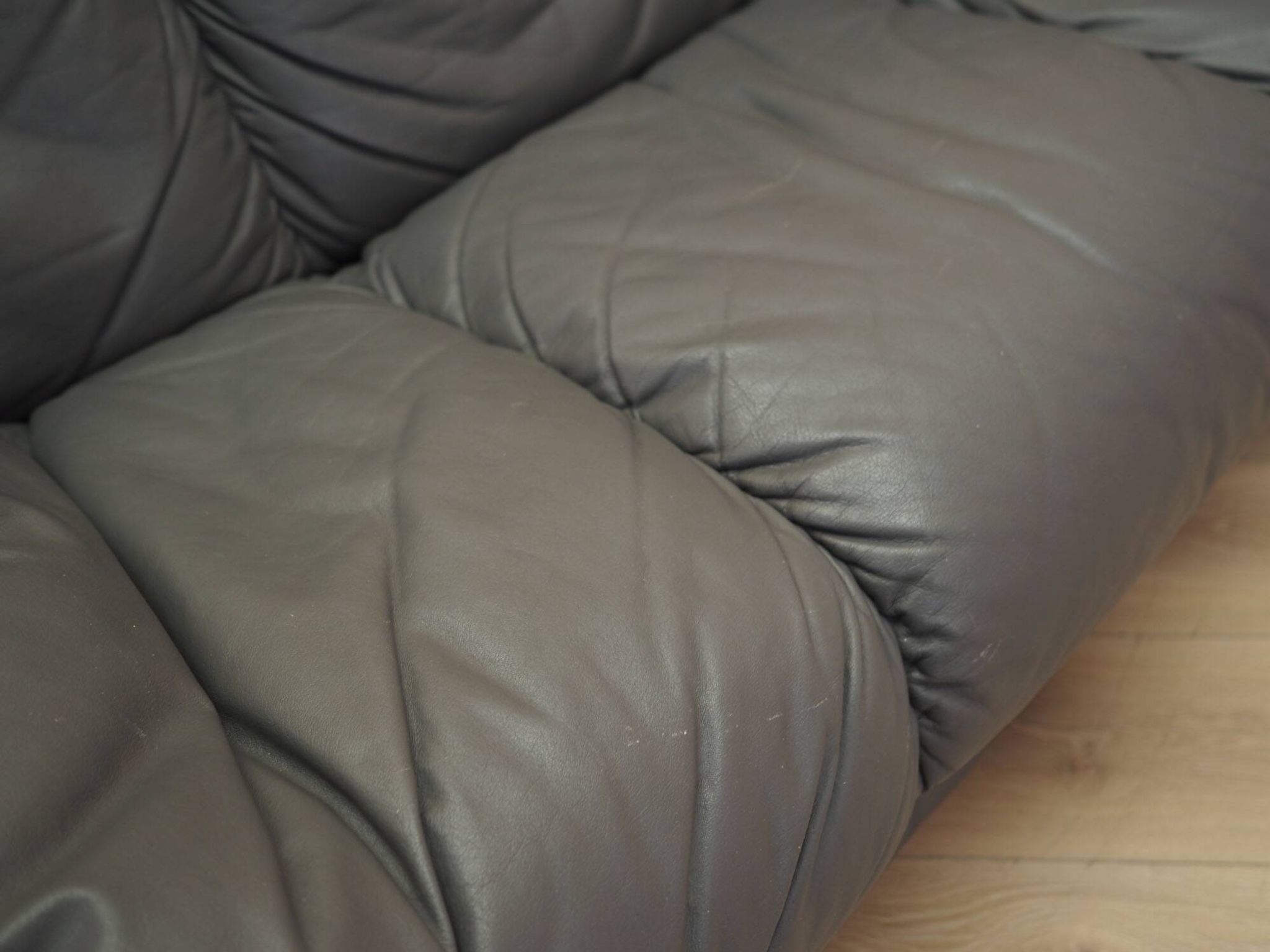Italian leather sofa, two-seater, 1970s design