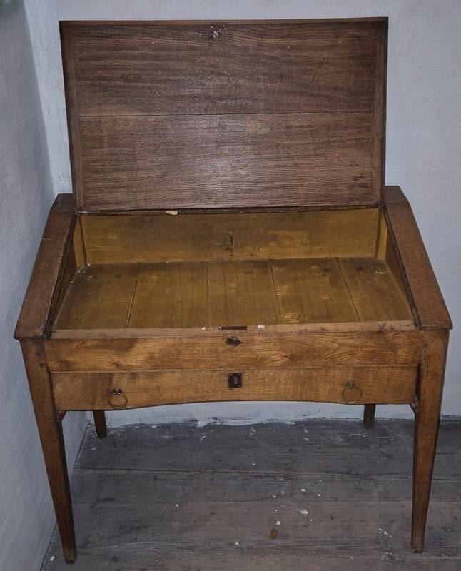 Petit secrétaire dos d'âne