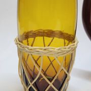 Service à orangeade vintage en verre soufflé ambré et osier