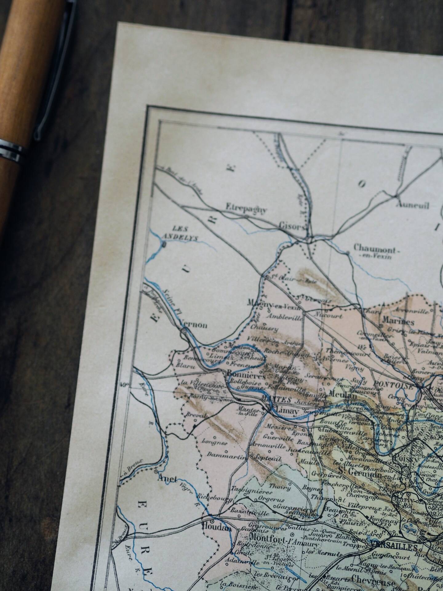 Map of Seine-et-Oise, France. Antique printed in 1889.