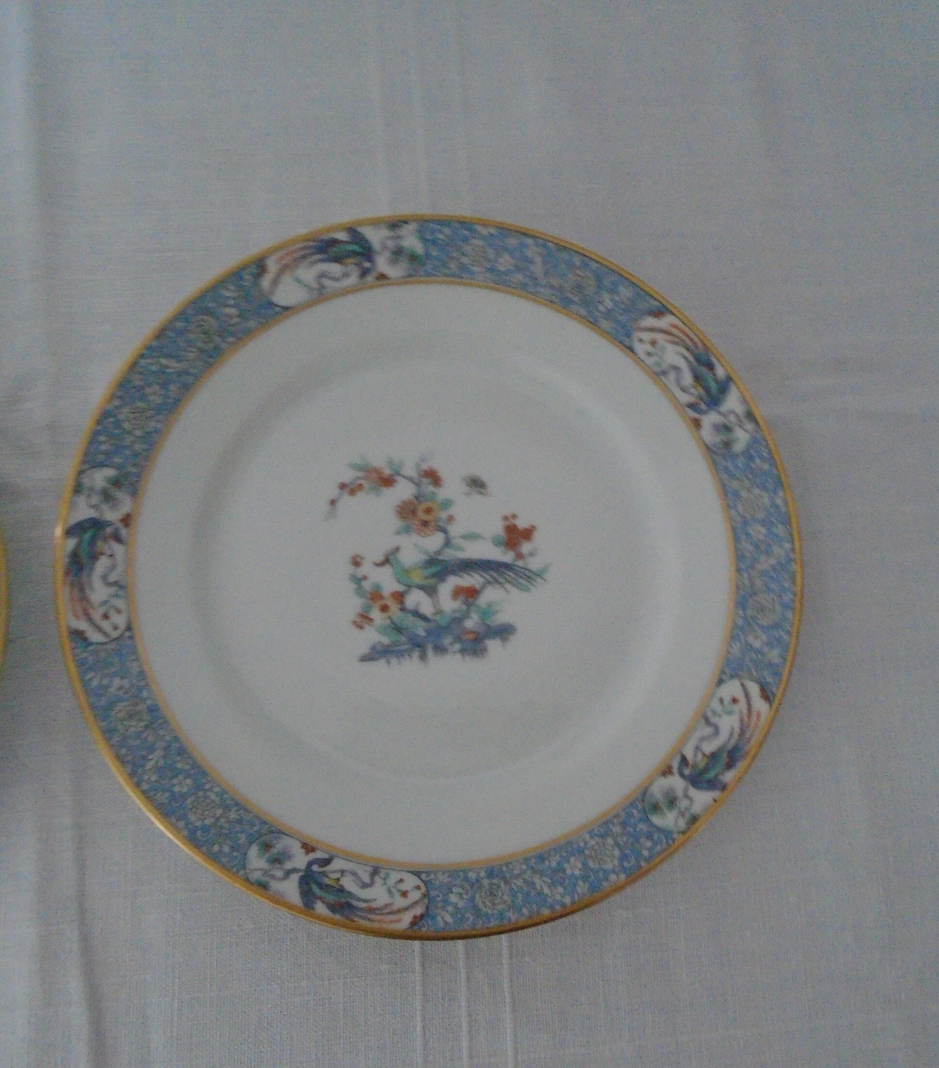 2 flat plates Haviland Limoges blue decoration and gold medallion bird