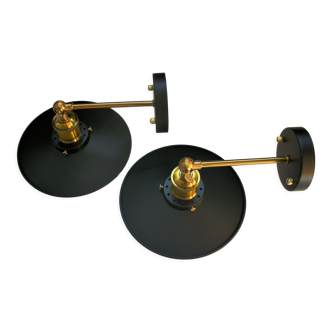 Pair of metal wall lamps in black and bronze color