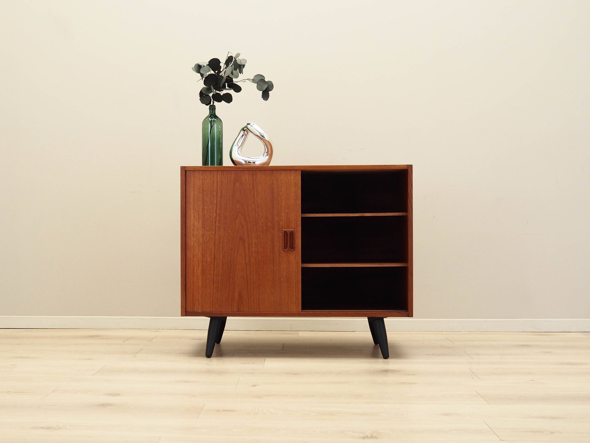 Meuble en teck, design danois, années 1970, fabrication : Danemark