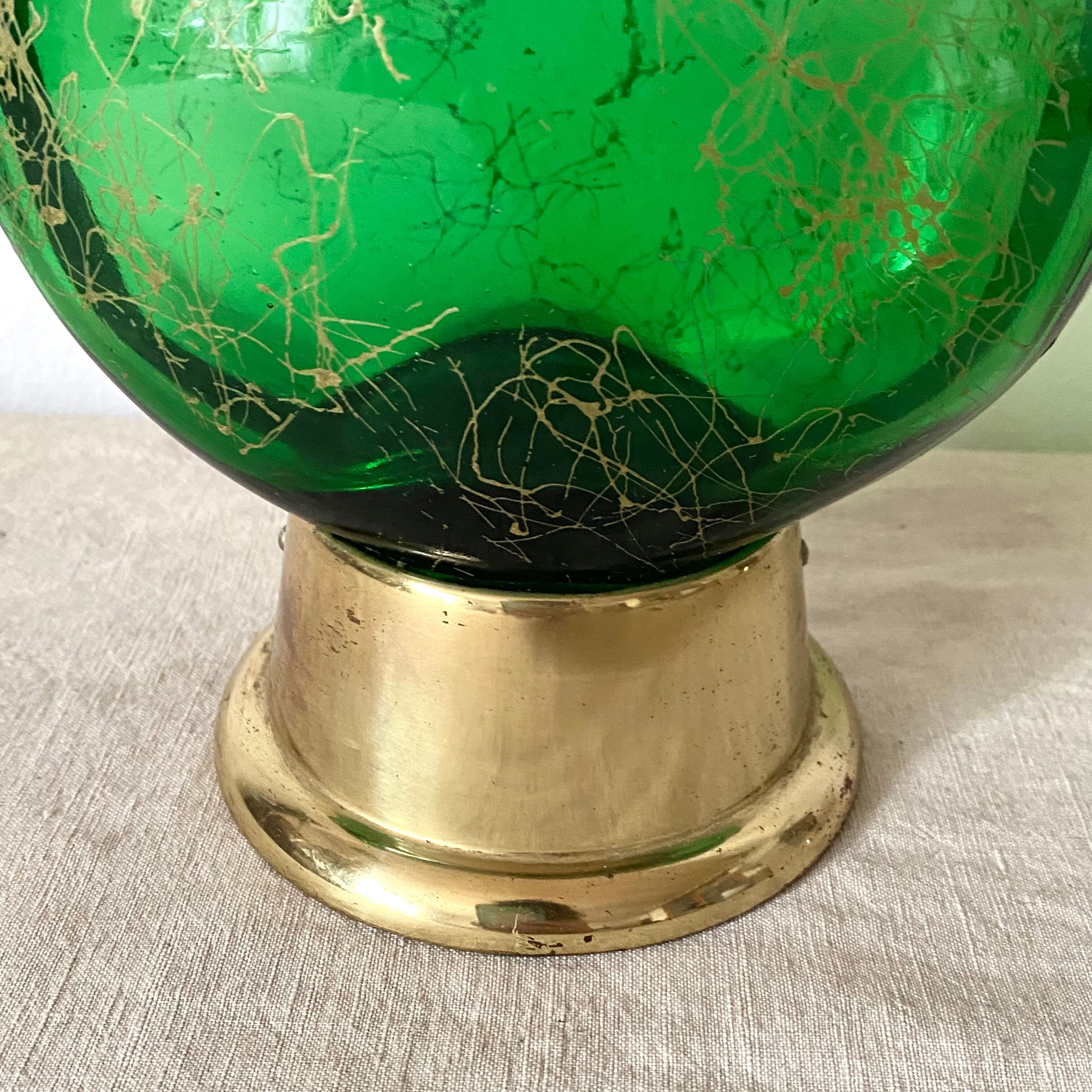 Vintage carafe music box