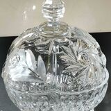 Large candy box in cut Bohemian crystal. Floral/Star motifs