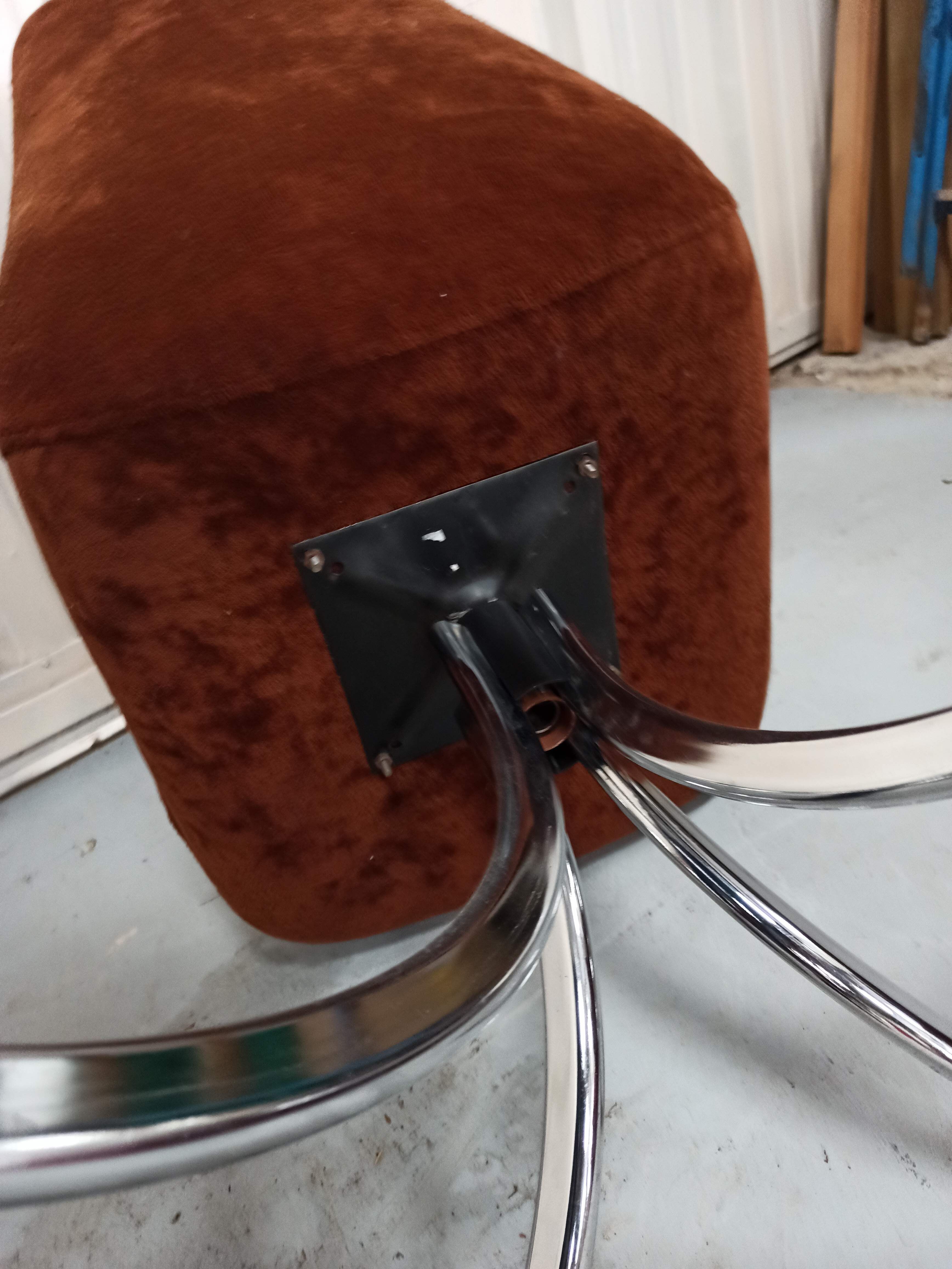 Set of 6 chrome velvet bucket chairs from the 70s