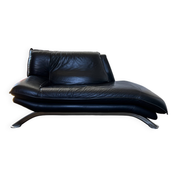 Sleeper/Daybed design in black leather Nicoletti Home