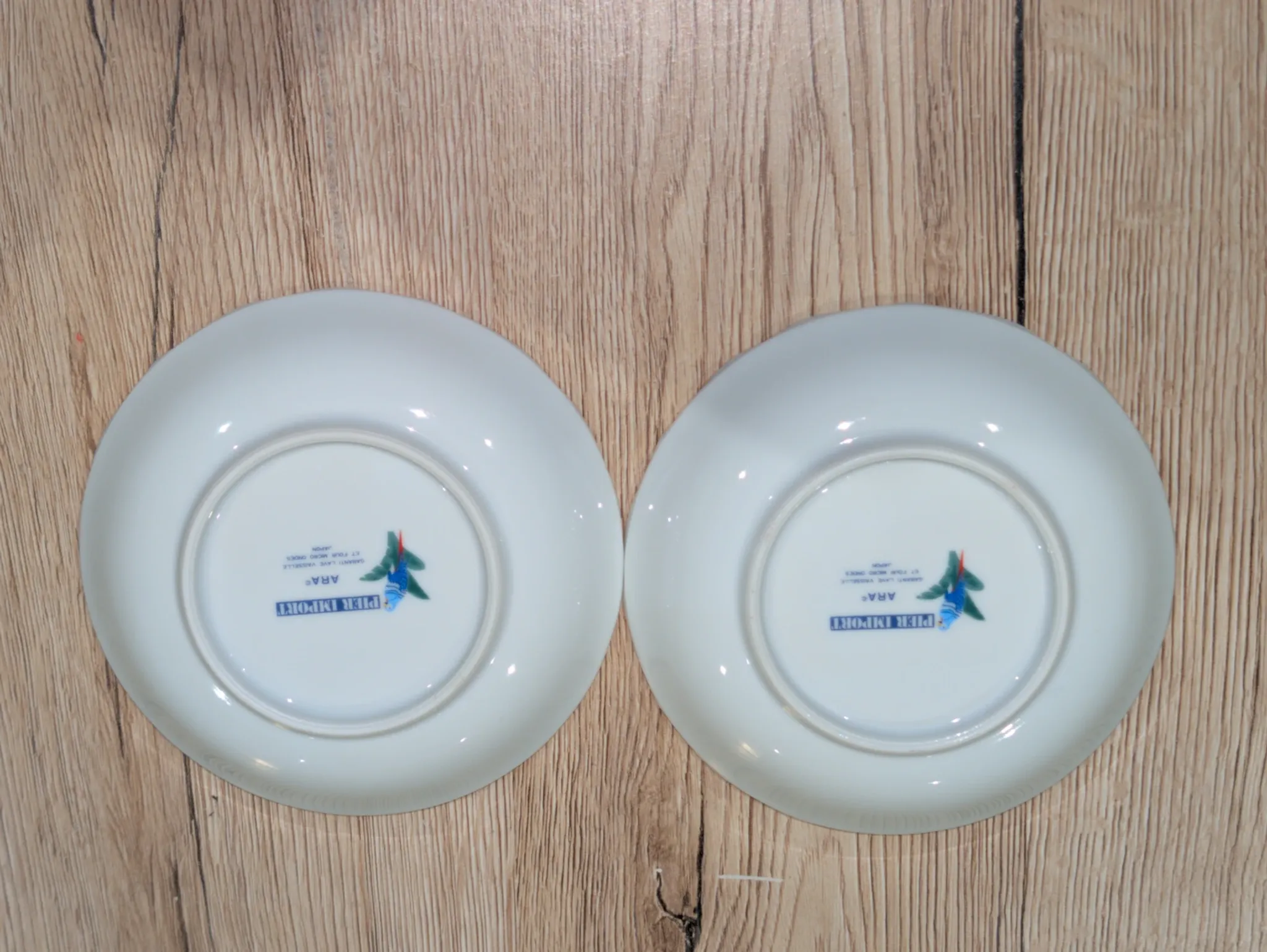Pair of Saucer / Bowls Japanese Porcelain ARA Pier Import Decor