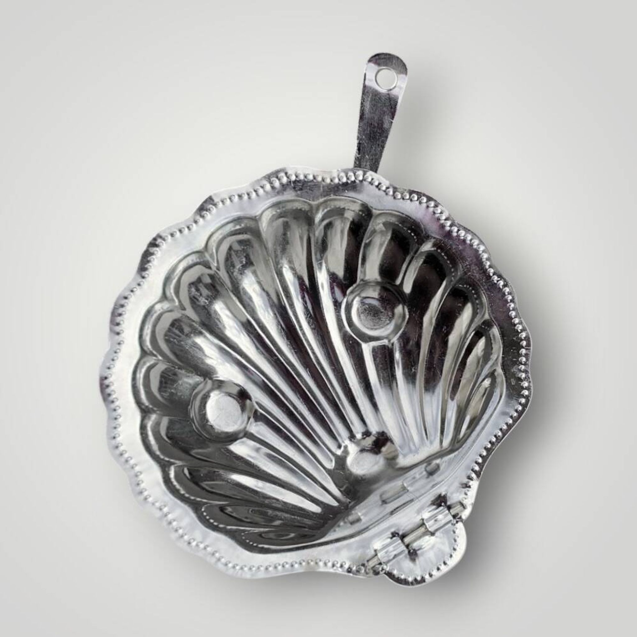Vintage shell butter dish in stainless steel and cobalt blue glass with knife