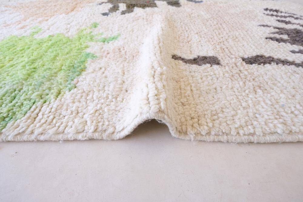 Modern Berber Rug - 262 x 196 cm