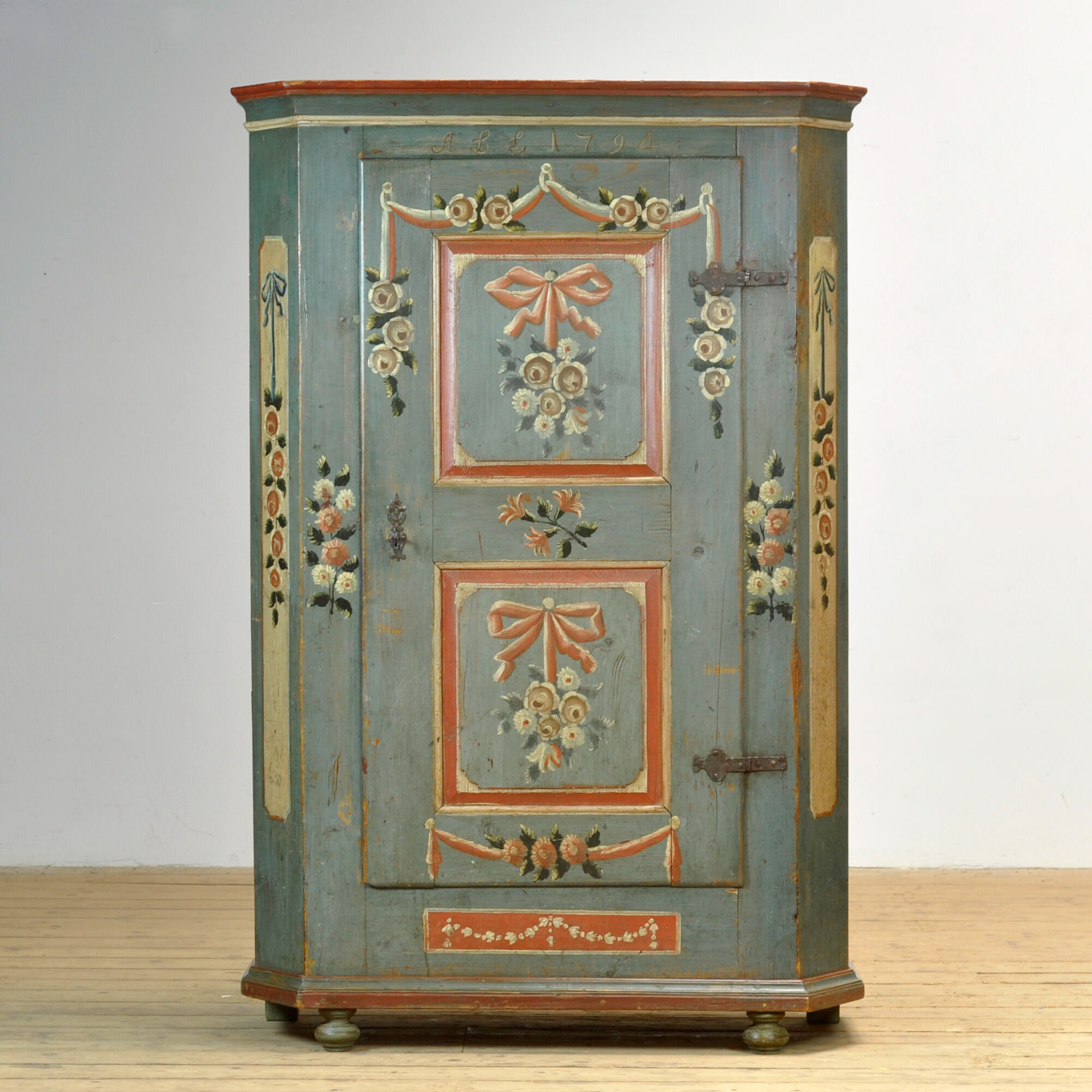 Pine bridal cabinet, dated 1794