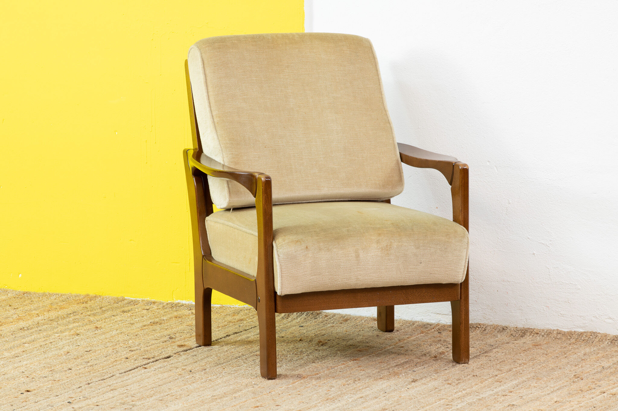 Fauteuil Scandinave Vintage – 69 cm