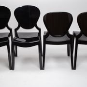 Ensemble de 4 chaises noires design Queen de Claudio Dondoli et Marco Pocci