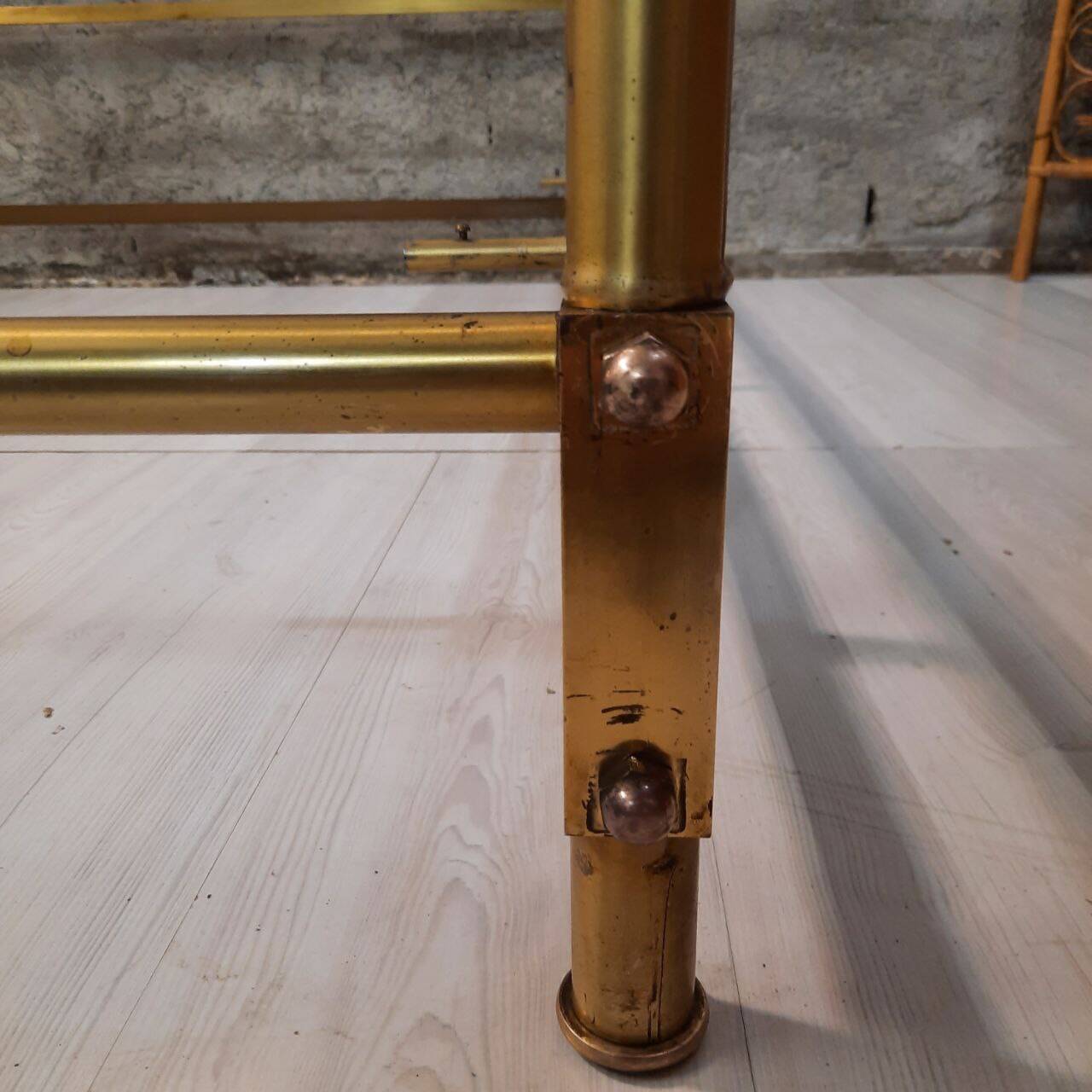 60s/70s bed design Luciano Frigerio in gilded brass