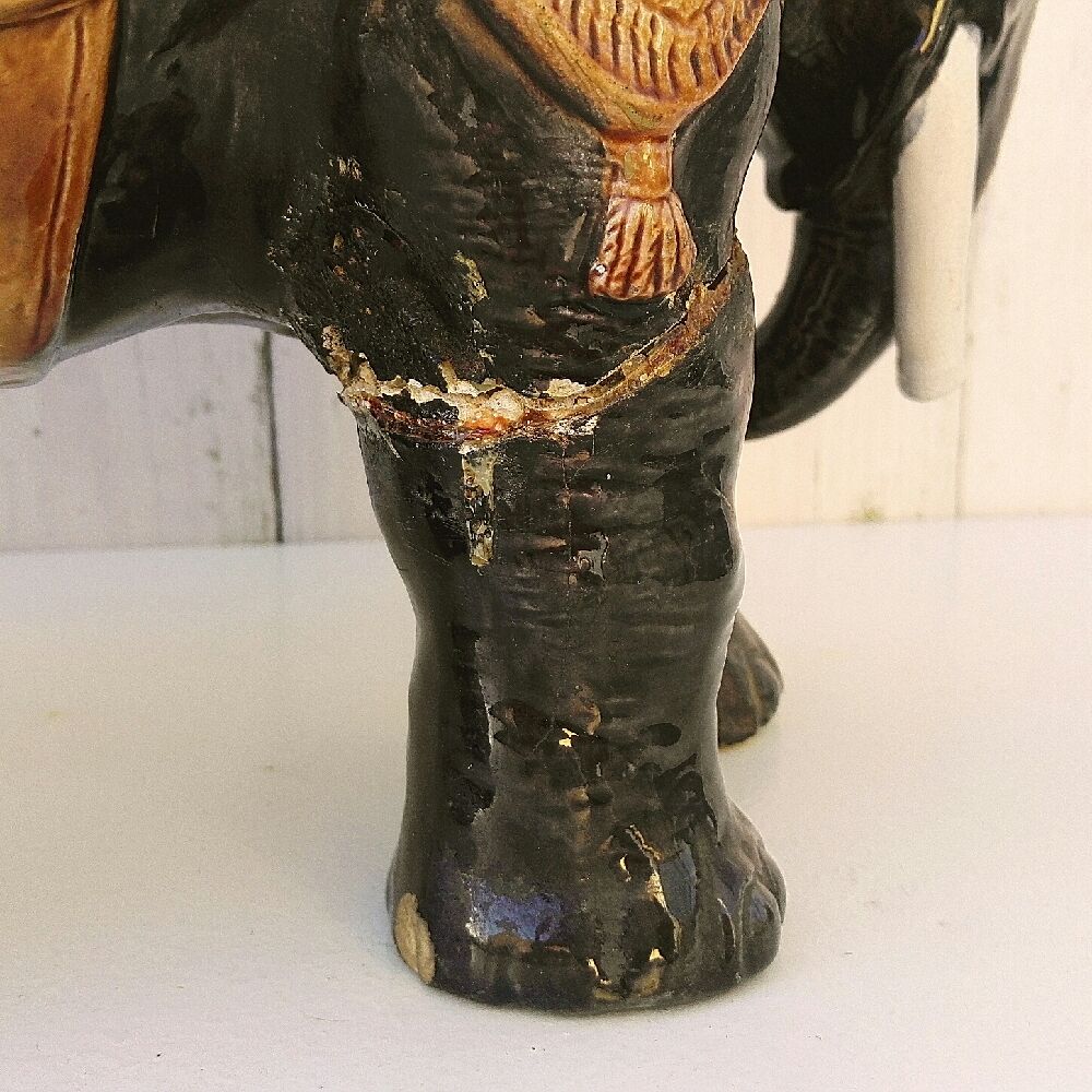 Former majolica slurry elephant planter