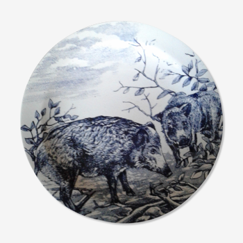Large hollow dish wild boar motif