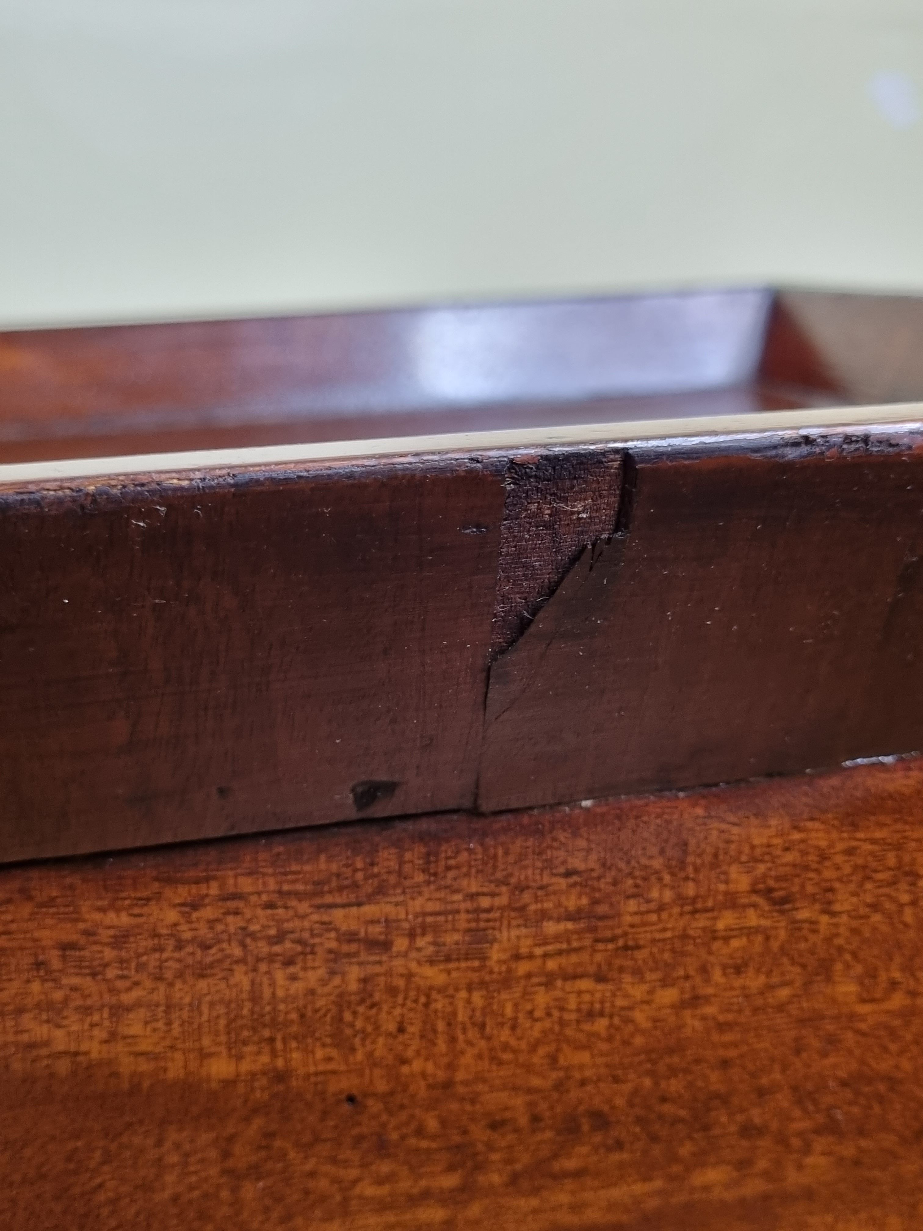 Old Empire period console in mahogany and veneer wood with bowl top