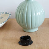 Pied de lampe, ancienne bouteille en verre peint