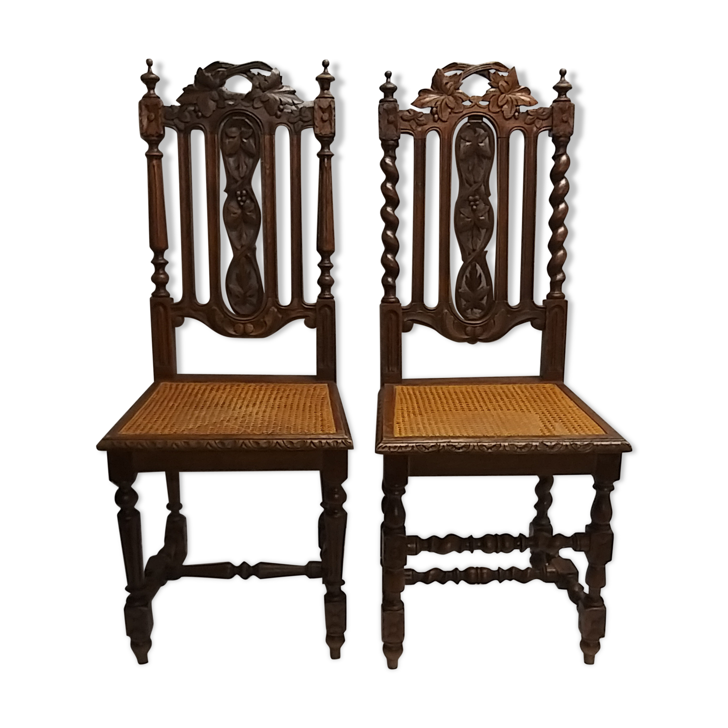 2 chairs Henry 2 years 50/60