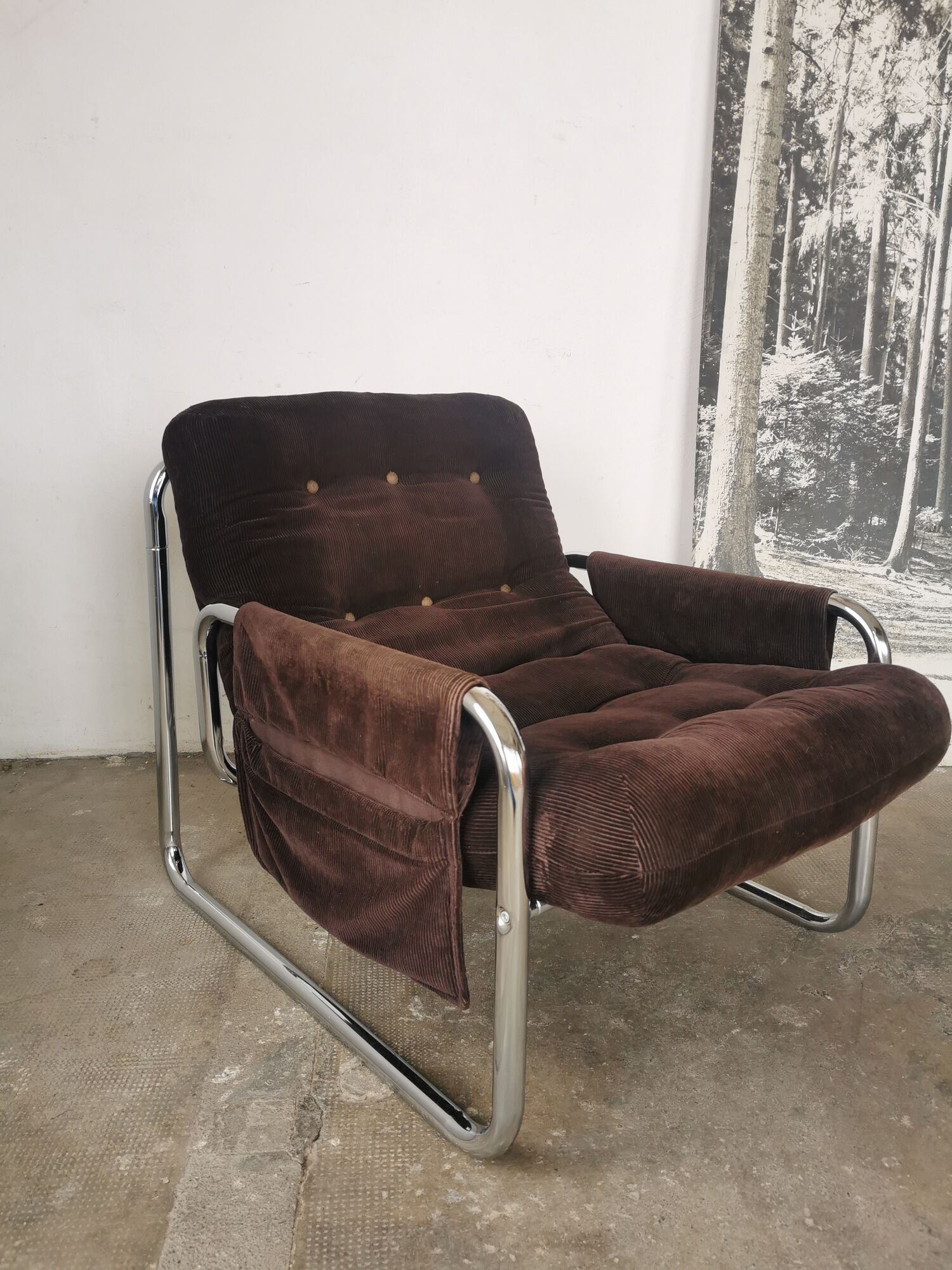Velvet and tubular metal armchair 1980