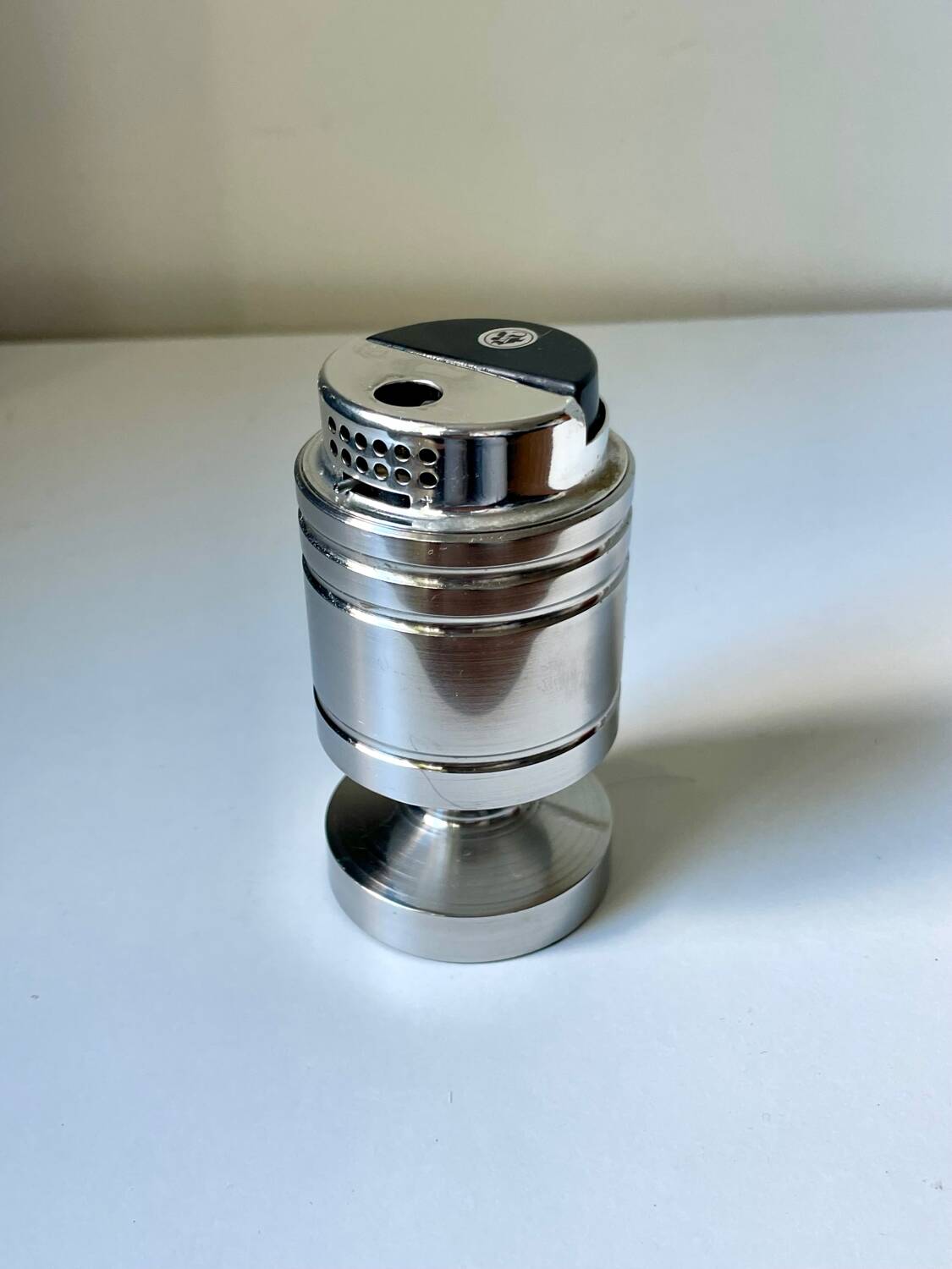 Briquet de table moderniste vintage en métal, Japon