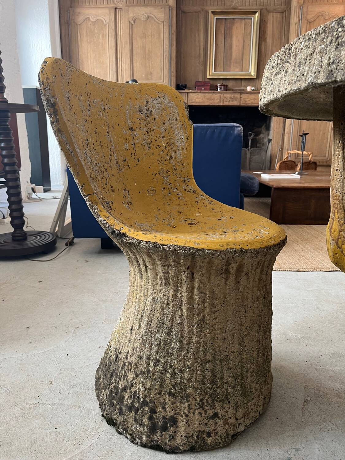 Garden furniture in concrete imitation faux wood
